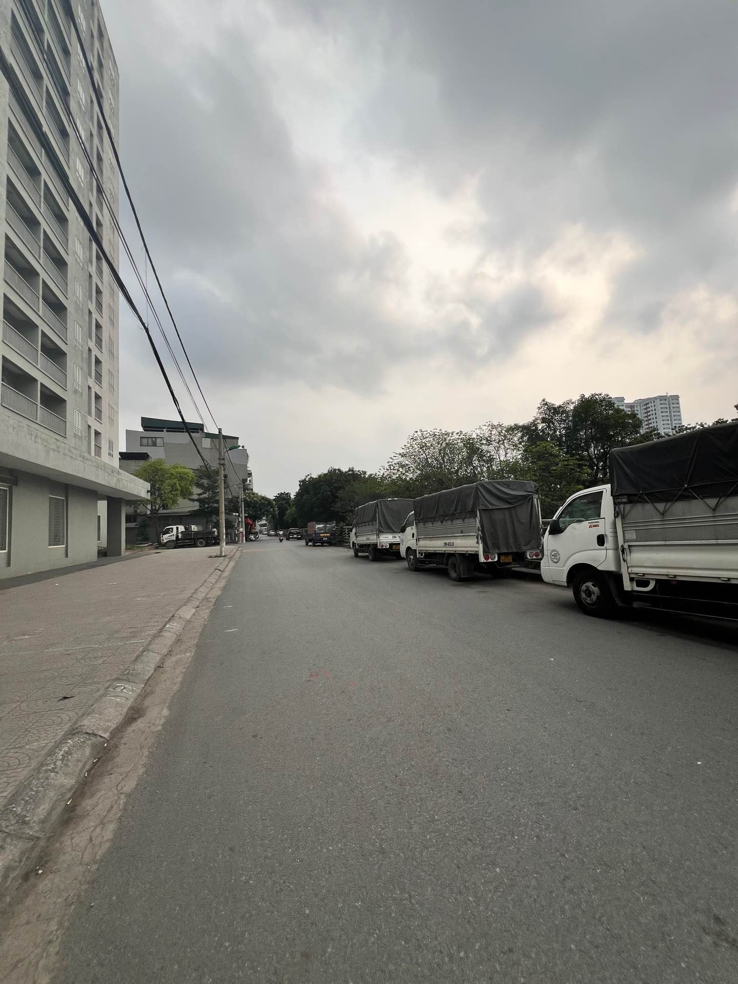 Bán nhà Hoàng Mai - diện tích 216m2 0 tầng - Đất nông nghiệp 20 năm - giá 6 tỷ