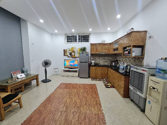 Bán nhà Minh Khai - diện tích 30m2 4 tầng - Ô tô đỗ cổng - giá 7,05 tỷ