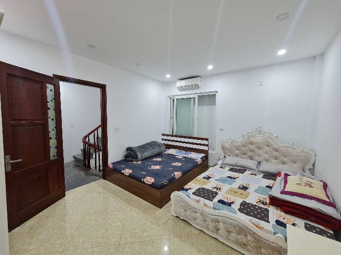 Bán nhà Minh Khai - diện tích 30m2 4 tầng - Ô tô đỗ cổng - giá 7,05 tỷ