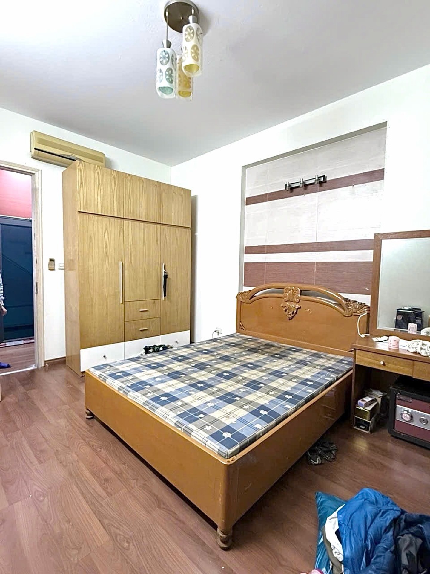 Bán nhà Nguyễn Lân - diện tích 76m2 5 tầng - Lô góc, mặt phố - giá 37,6 tỷ