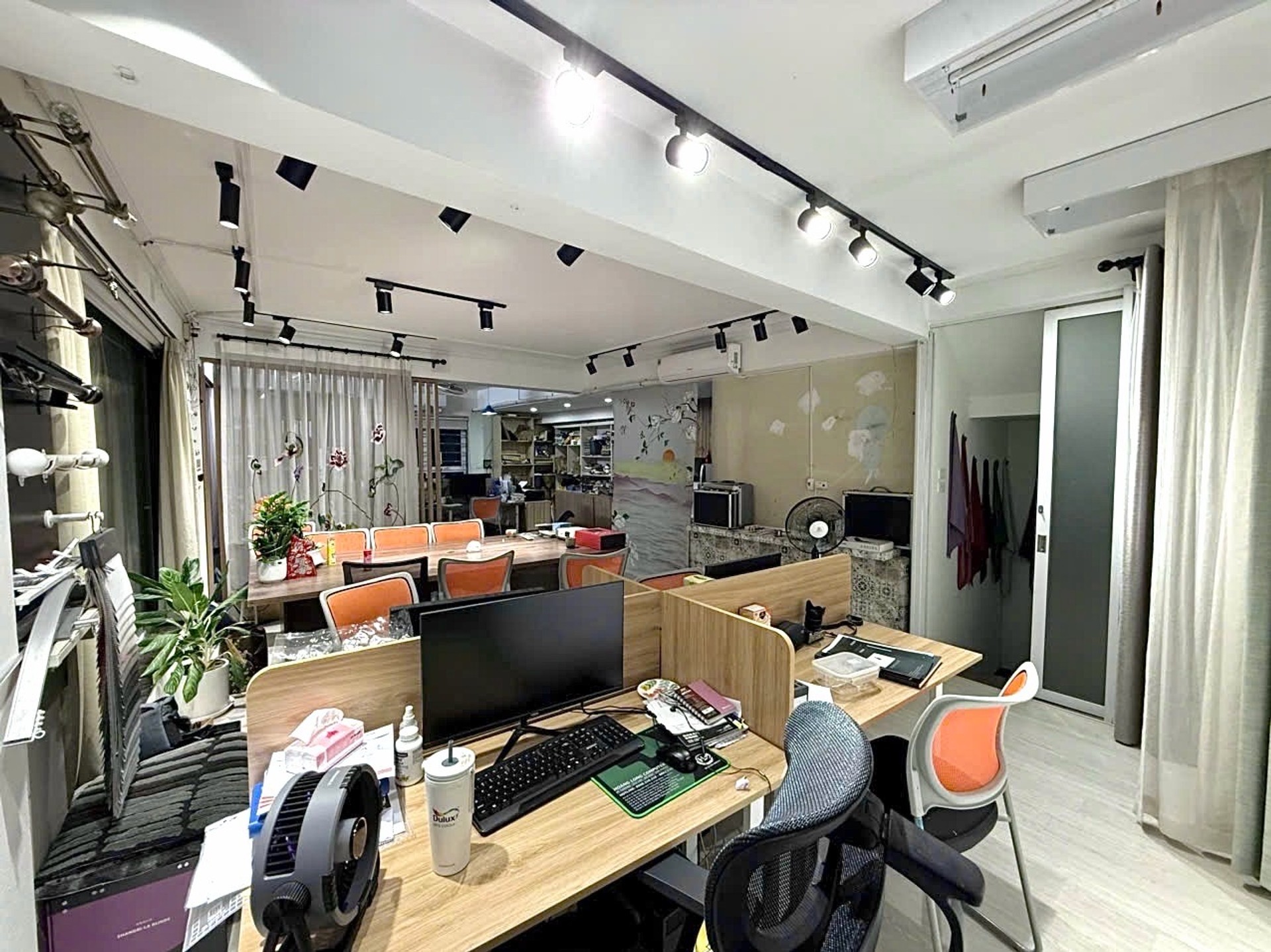 Bán nhà Nguyễn Lân - diện tích 76m2 5 tầng - Lô góc, mặt phố - giá 37,6 tỷ
