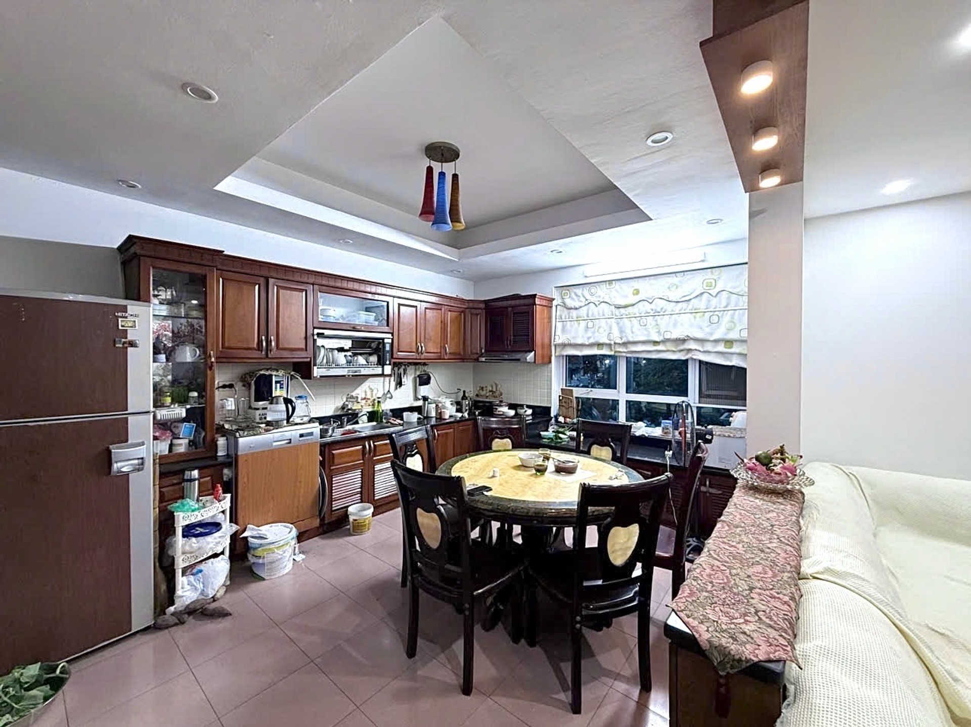 Bán nhà Nguyễn Lân - diện tích 76m2 5 tầng - Lô góc, mặt phố - giá 37,6 tỷ
