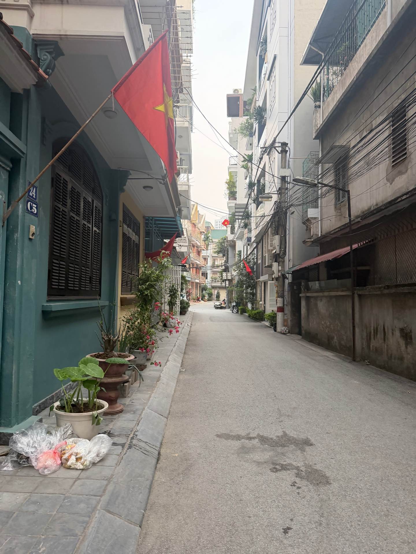 Bán nhà Kim Giang - diện tích 65m2 1 tầng - Ngõ ô tô tránh, kinh doanh sầm uất - giá 19,5 tỷ