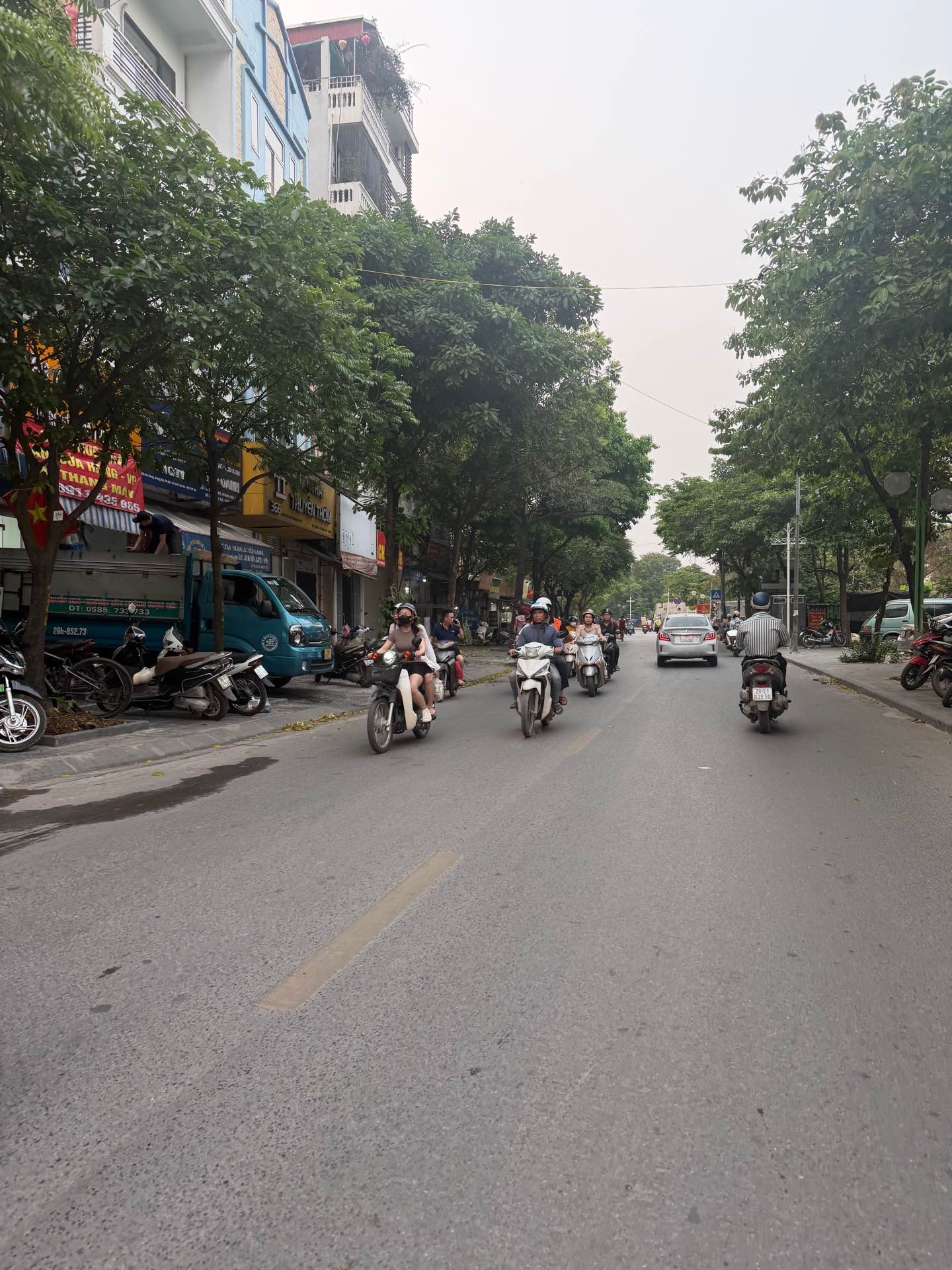 Bán nhà Kim Giang - diện tích 65m2 1 tầng - Ngõ ô tô tránh, kinh doanh sầm uất - giá 19,5 tỷ