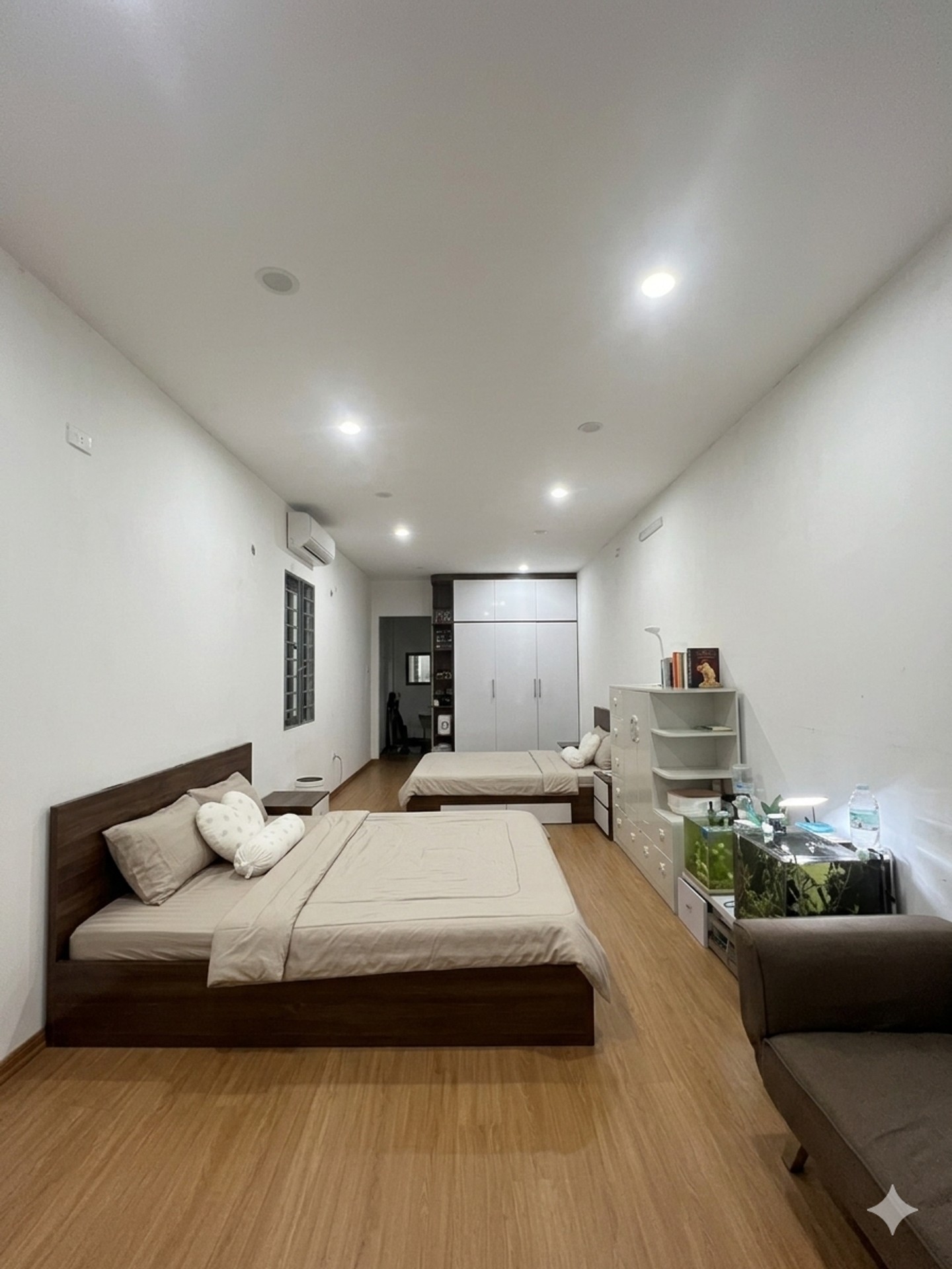 Bán nhà Kim Ngưu - diện tích 80m2 2 tầng - Ô tô đỗ cửa - giá 4,8 tỷ