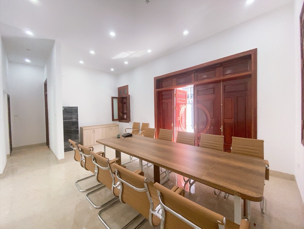 Bán nhà Ngõ 4 ô tô trở lên ( >11m) - diện tích 231m2 3 tầng - Lô góc 2 mặt thoáng - giá 58 tỷ