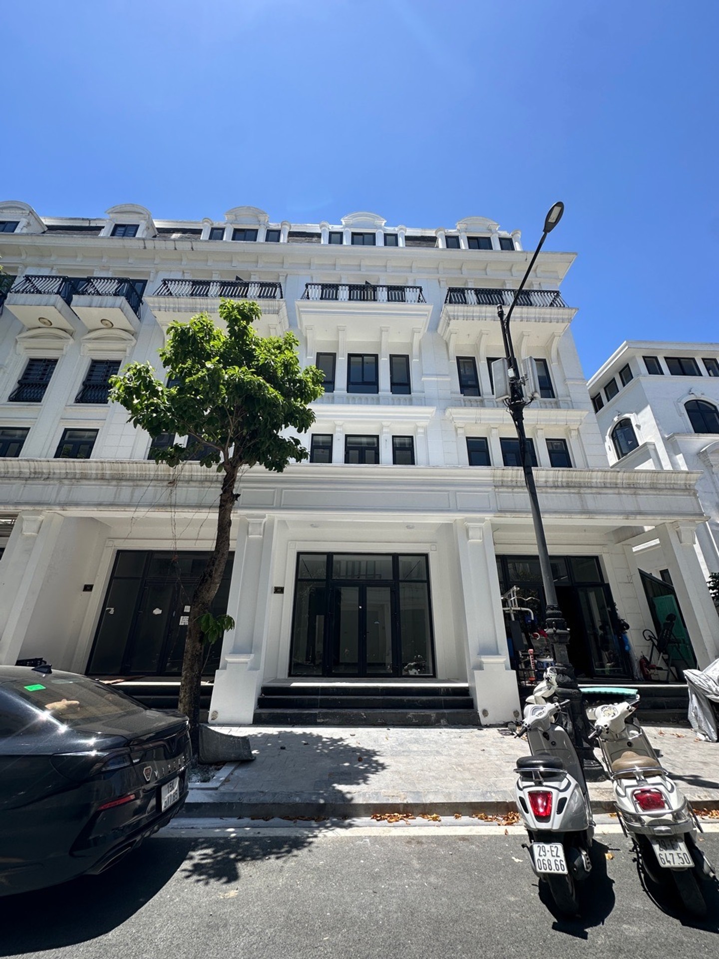 Bán nhà Tân Mai - diện tích 107m2 6 tầng - SIÊU HIẾM KHU VỰC ÍT NHÀ BÁN - giá 37,5 tỷ