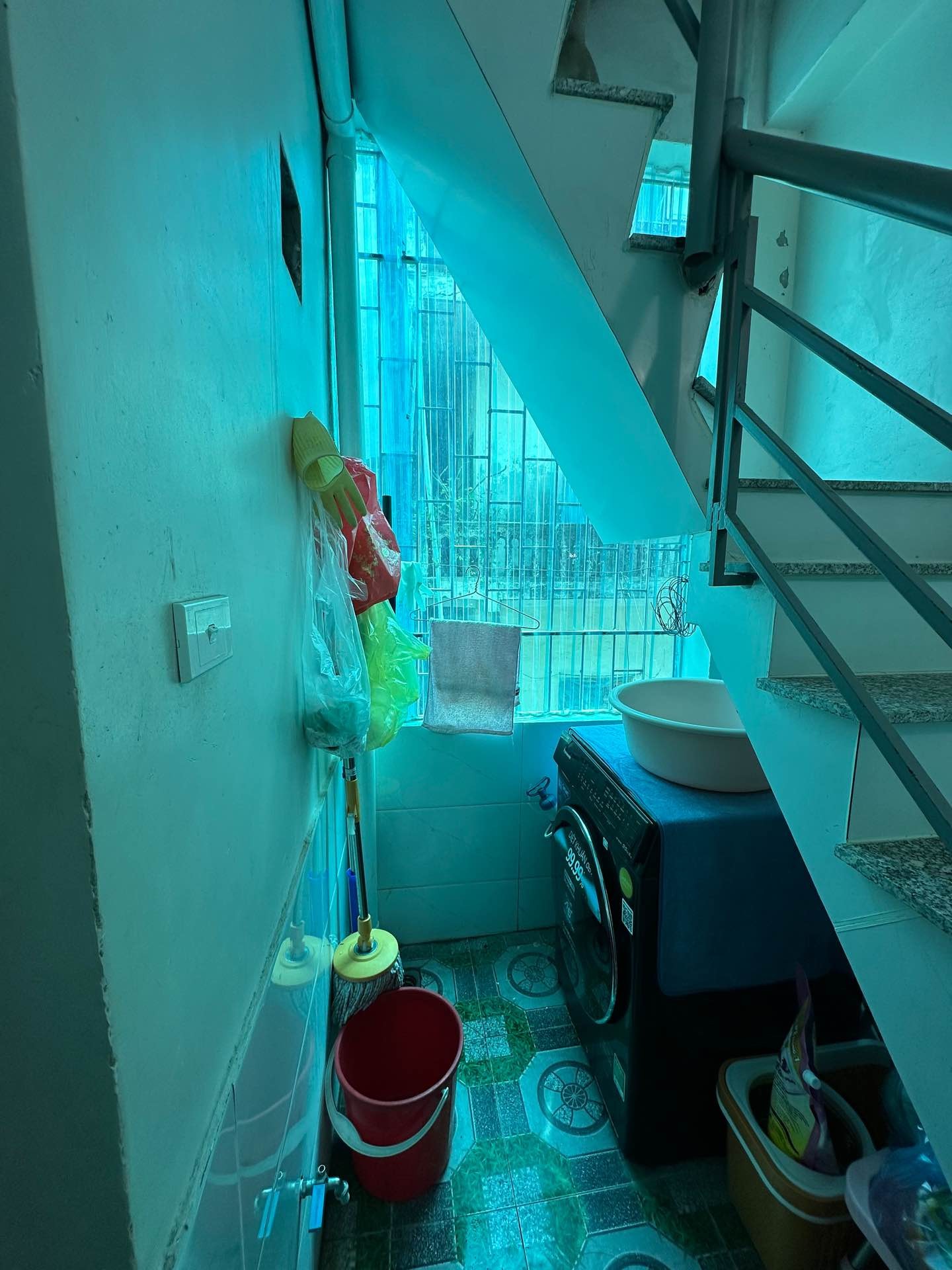 Bán nhà Hoàng Mai - diện tích 26m2 4 tầng - Lô góc ngõ thông ô tô tải qua - giá 9,9 tỷ