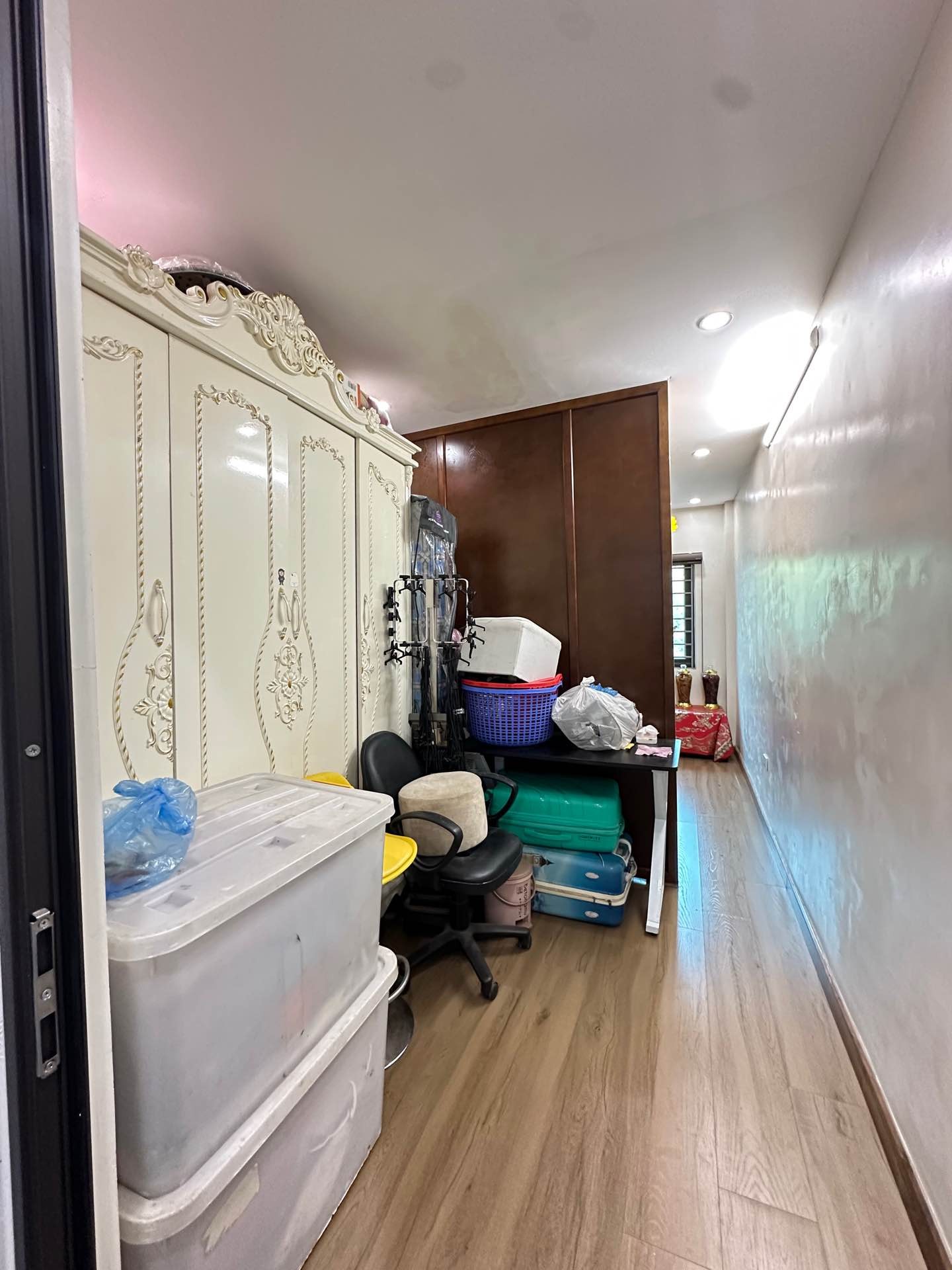 Bán nhà Hoàng Mai - diện tích 26m2 4 tầng - Lô góc ngõ thông ô tô tải qua - giá 9,9 tỷ