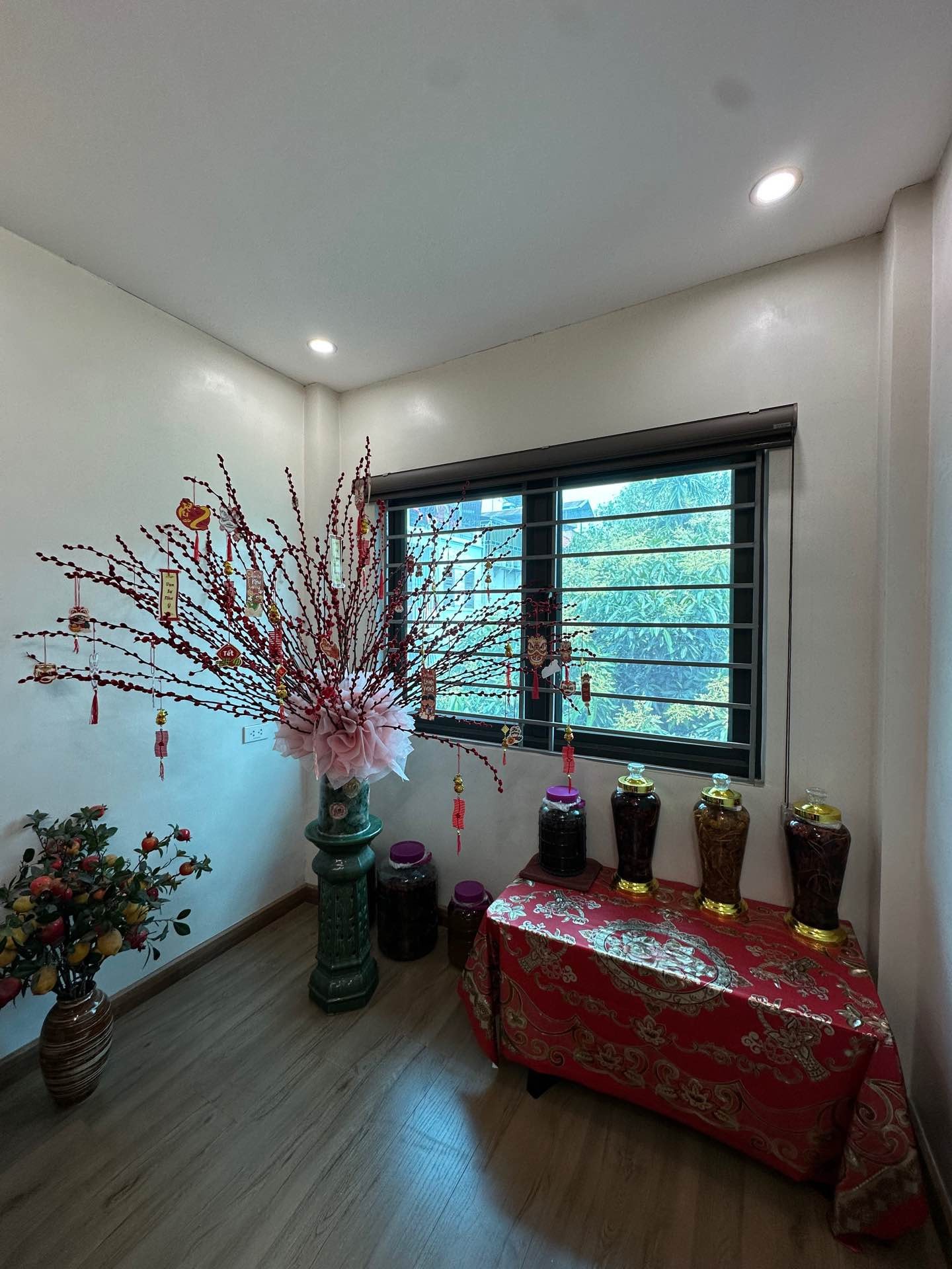 Bán nhà Hoàng Mai - diện tích 26m2 4 tầng - Lô góc ngõ thông ô tô tải qua - giá 9,9 tỷ