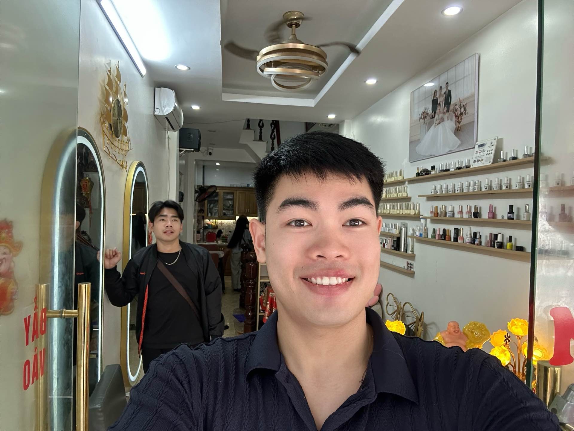 Bán nhà Hoàng Mai - diện tích 26m2 4 tầng - Lô góc ngõ thông ô tô tải qua - giá 9,9 tỷ