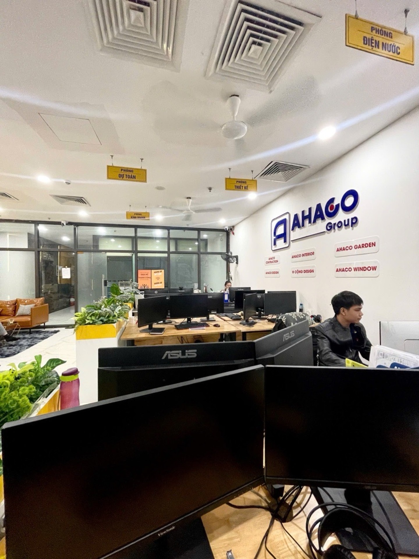 Bán nhà Trần Thủ Độ - diện tích 58m2 1 tầng - Căn hộ kinh doanh - giá 4,3 tỷ