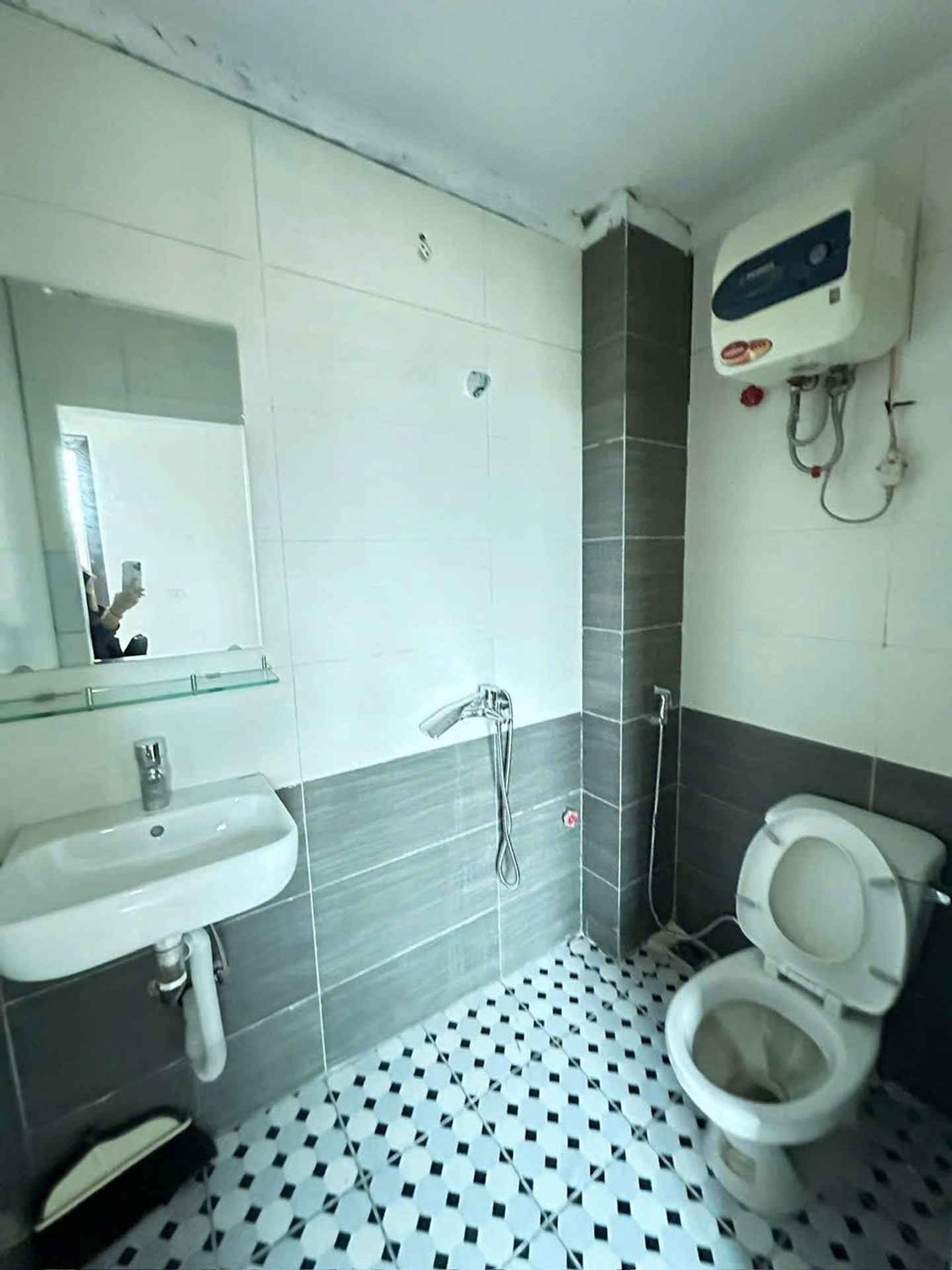 Bán nhà Đông Thiên - diện tích 45m2 3 tầng - Lô góc thoáng sáng - giá 2,95 tỷ