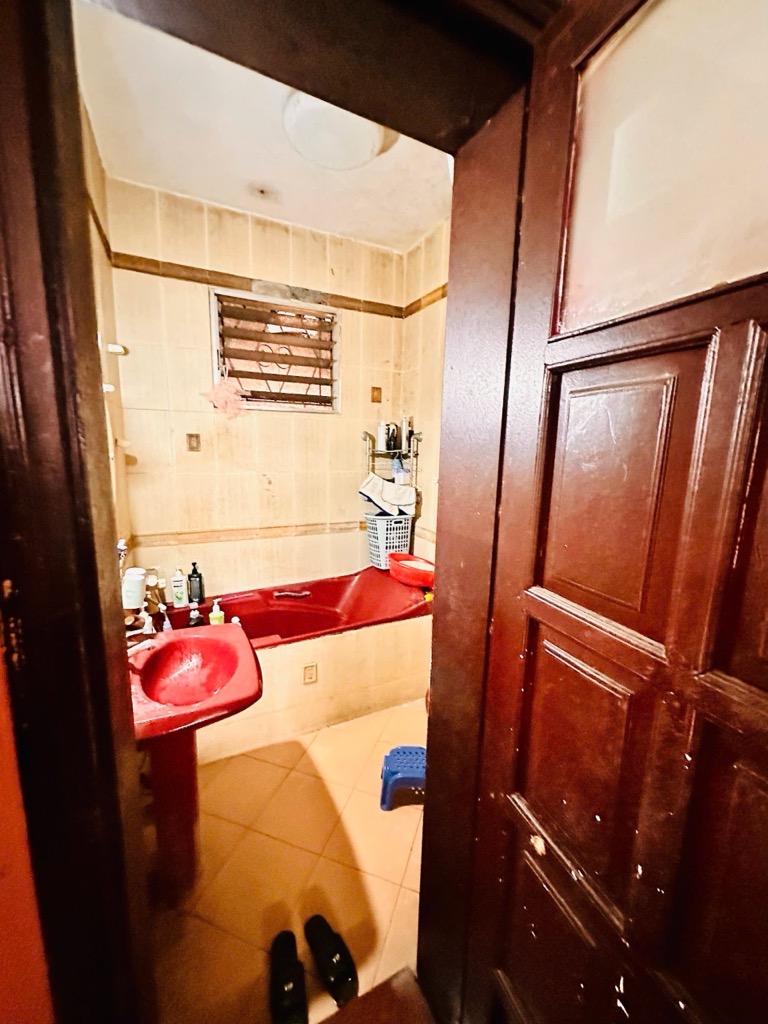 Bán nhà Ngọc Khánh - diện tích 63m2 5 tầng - Đang cập nhật - giá 25 tỷ