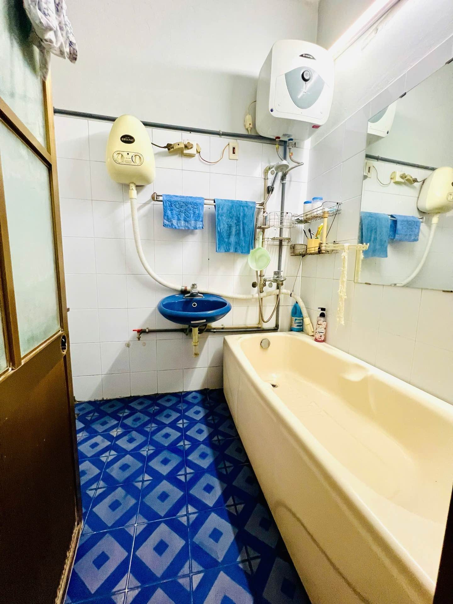Bán nhà Quỳnh Lôi - diện tích 23m2 4 tầng - Lô góc, gần phố - giá 7,2 tỷ