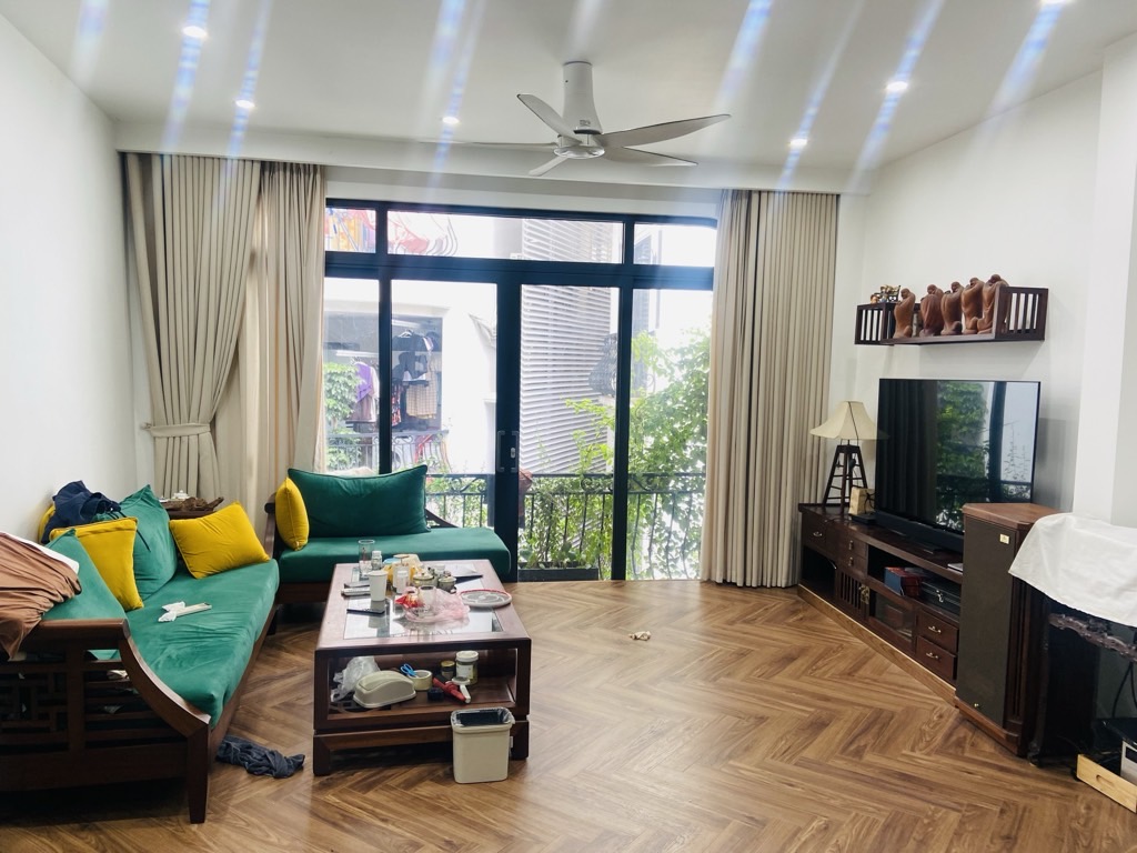 Bán nhà Minh Khai - diện tích 110m2 4 tầng - Lô góc 2 mặt thoáng - giá 69,8 tỷ