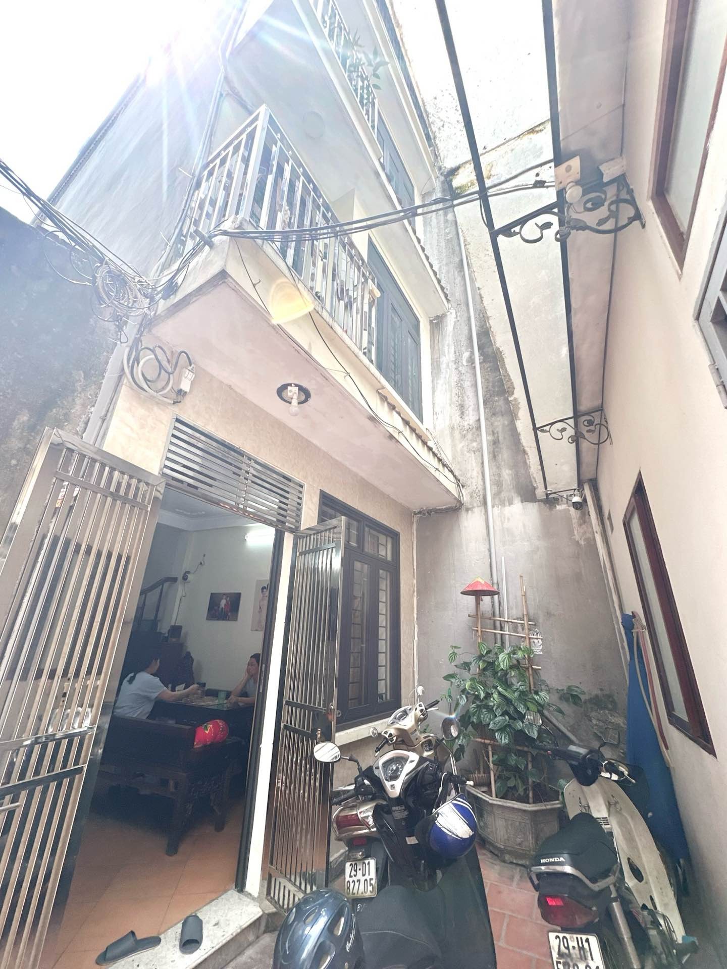 Bán nhà Minh Khai - diện tích 35m2 4 tầng - Ô tô tránh - giá 7 tỷ