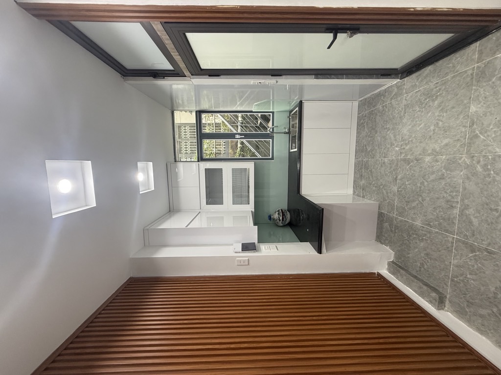Bán nhà Lạc Trung - diện tích 63m2 2 tầng - Nhà đẹp hiếm có - giá 2,95 tỷ