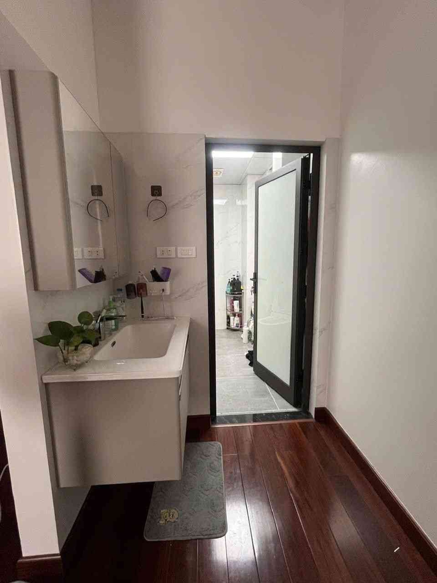 Bán nhà Louis VII - diện tích 115m2 5 tầng - Lô góc 3 mặt thoáng - giá 40,5 tỷ