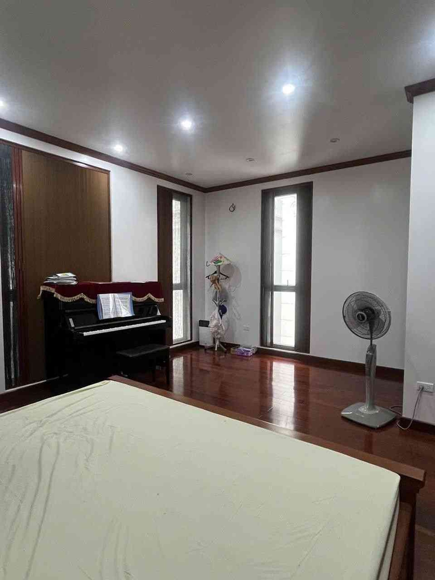 Bán nhà Louis VII - diện tích 115m2 5 tầng - Lô góc 3 mặt thoáng - giá 40,5 tỷ