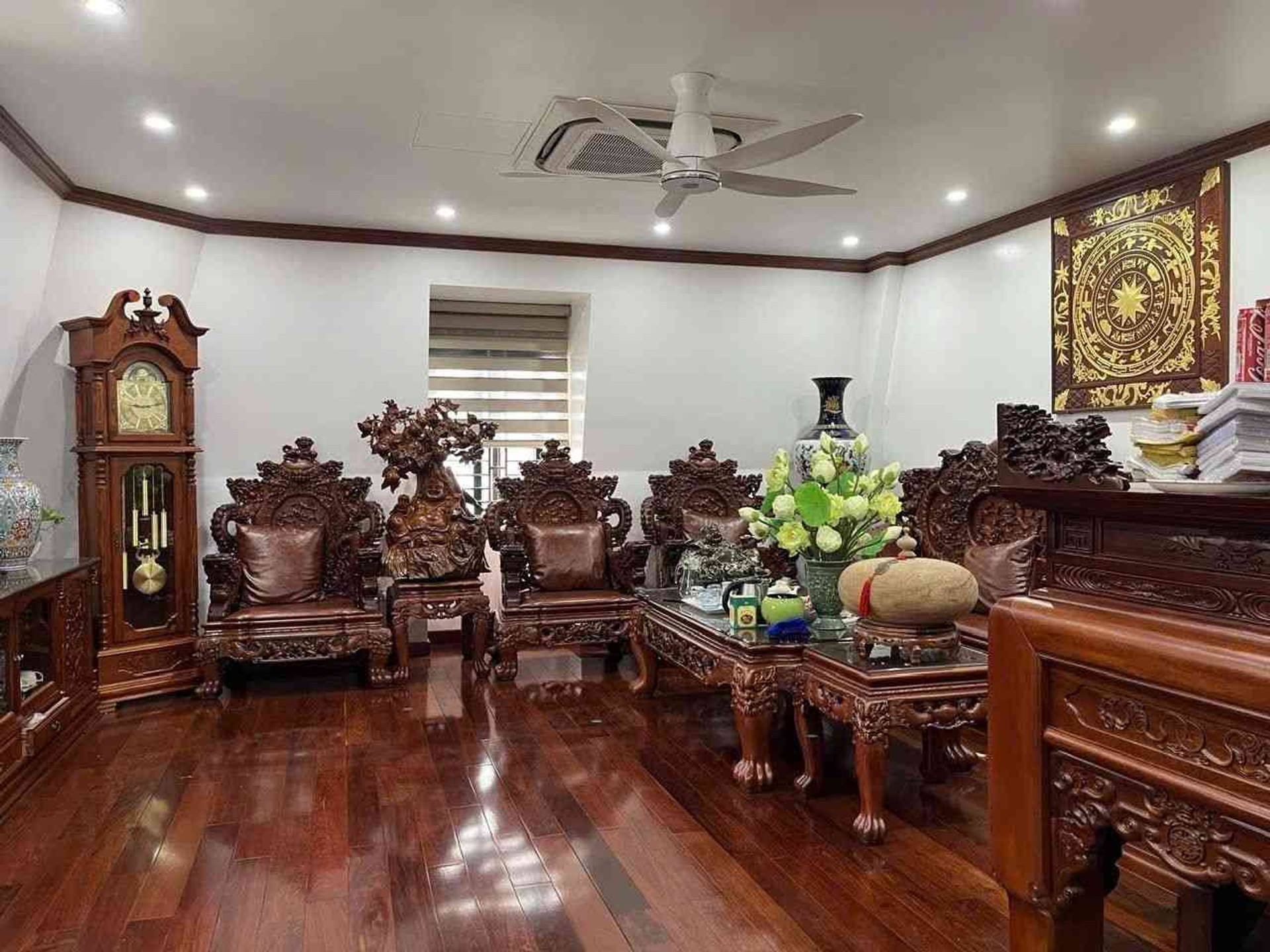 Bán nhà Louis VII - diện tích 115m2 5 tầng - Lô góc 3 mặt thoáng - giá 40,5 tỷ