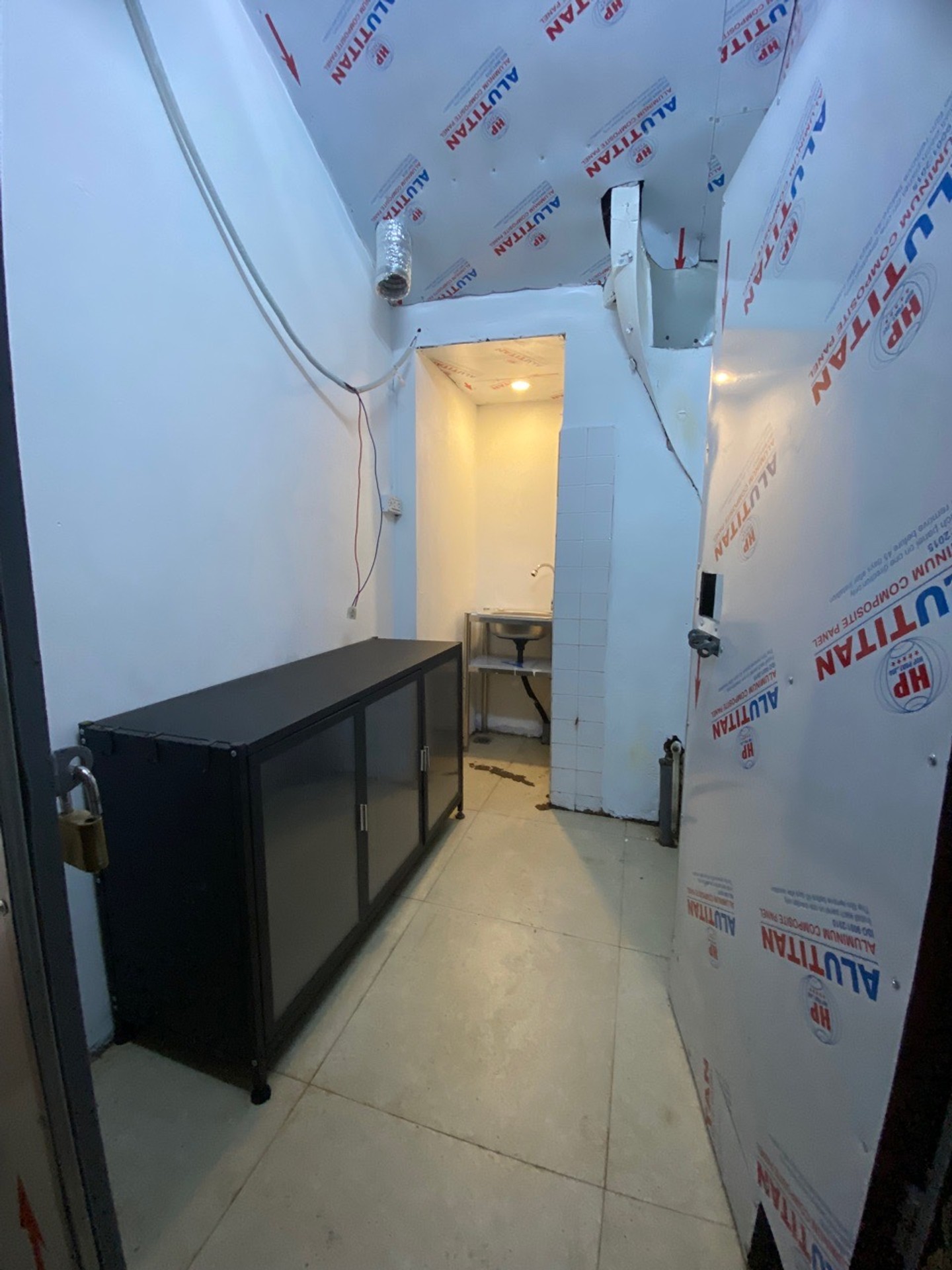 Bán nhà Lò Đúc - diện tích 30m2 1 tầng - Căn hộ tập thể Lò Đúc, khu vực VIP - giá 2,85 tỷ