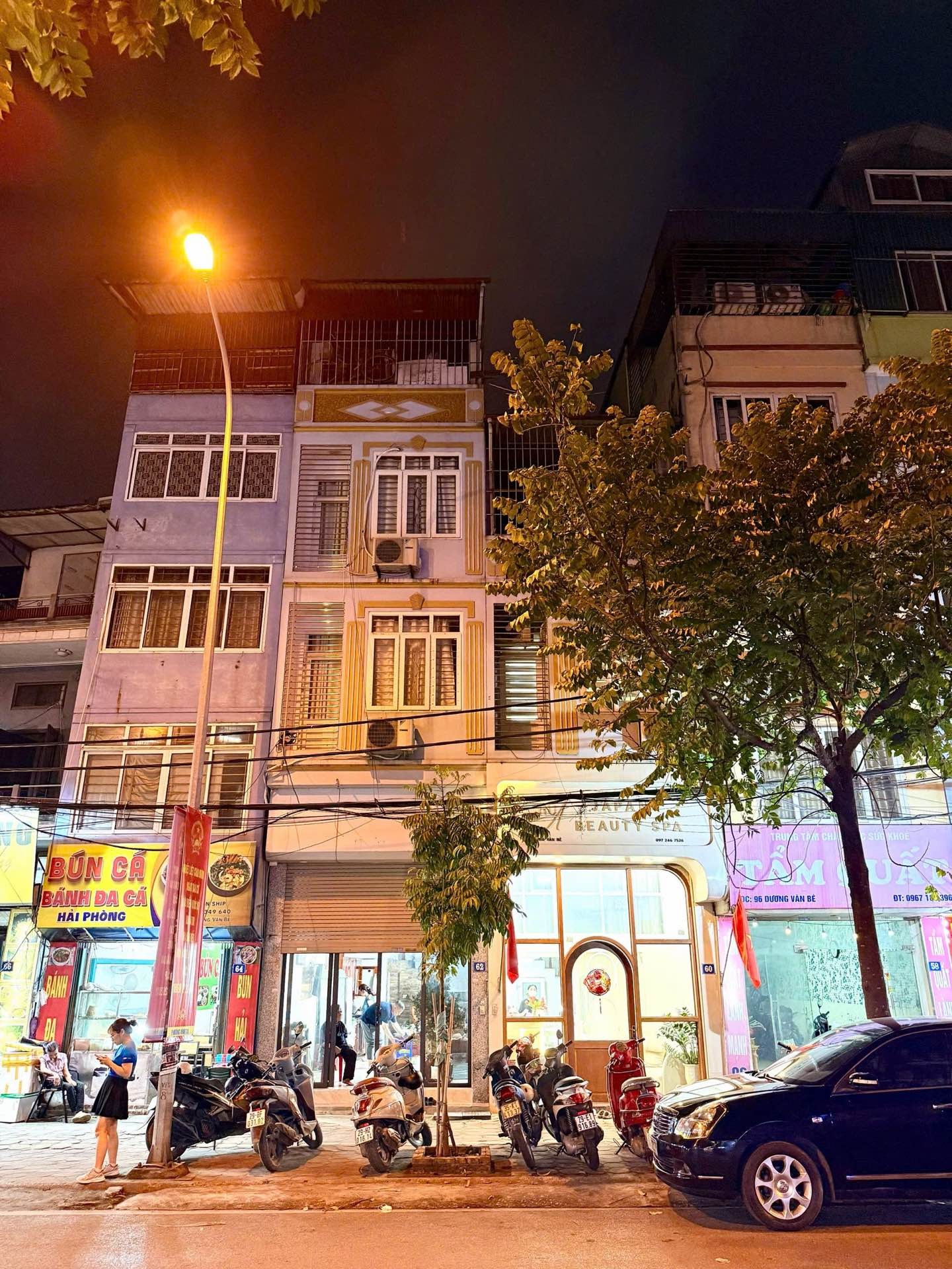 Bán nhà Dương Văn Bé - diện tích 60m2 3 tầng - Mặt phố kinh doanh sầm uất - giá 33 tỷ