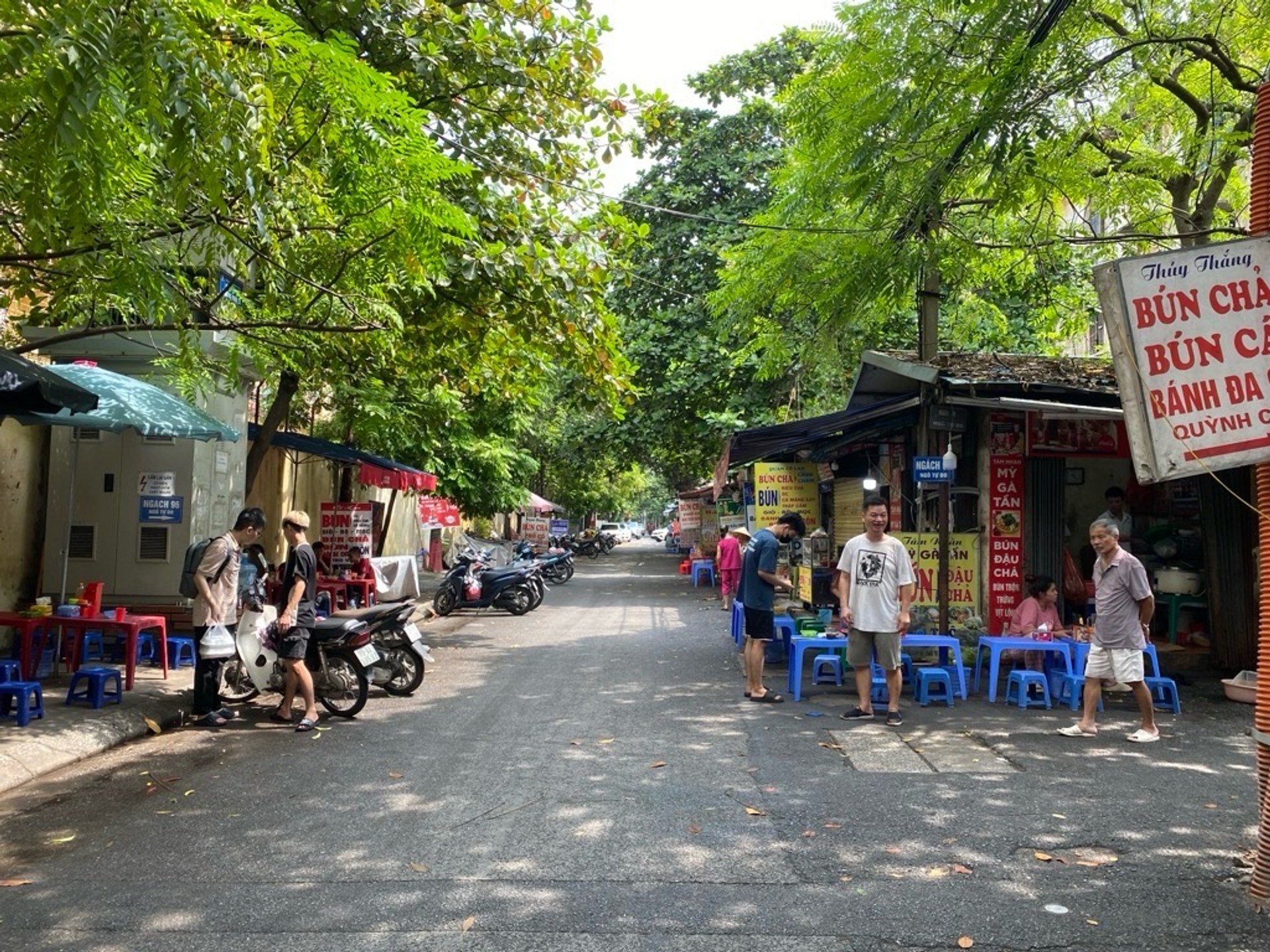 Bán nhà Đại La - diện tích 93m2 4 tầng - Ô tô tải đỗ cửa - giá 19,5 tỷ