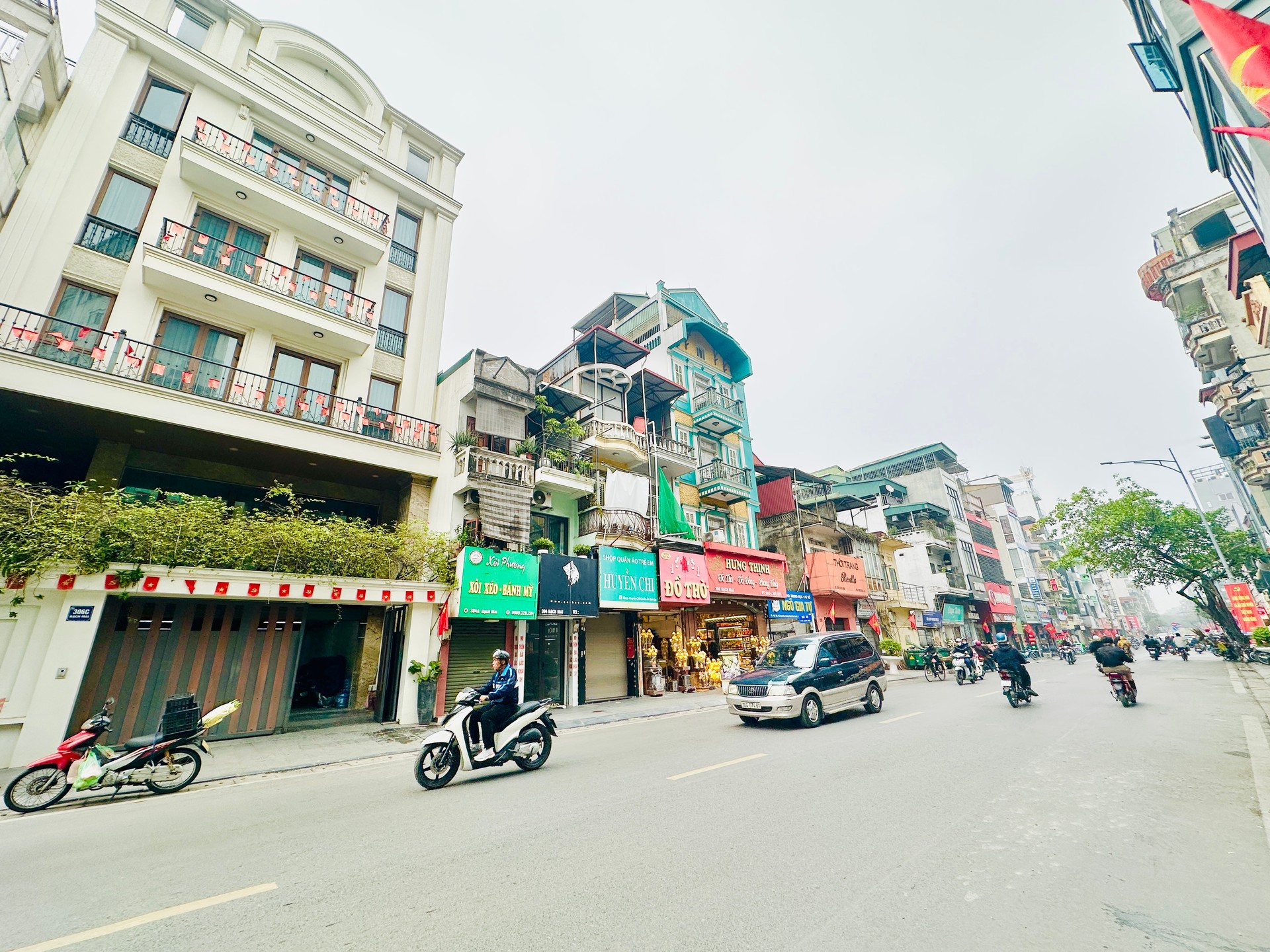 Bán nhà Bạch Mai - diện tích 85m2 5 tầng - Mặt phố, thang máy - giá 39,7 tỷ