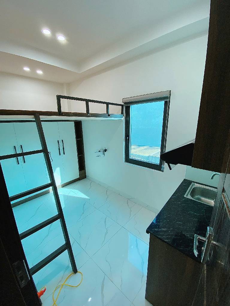 Bán nhà Nguyễn Chính - diện tích 92.2m2 7 tầng - Ô tô tránh - giá 28,5 tỷ