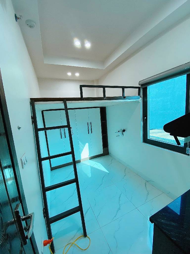 Bán nhà Nguyễn Chính - diện tích 92.2m2 7 tầng - Ô tô tránh - giá 28,5 tỷ