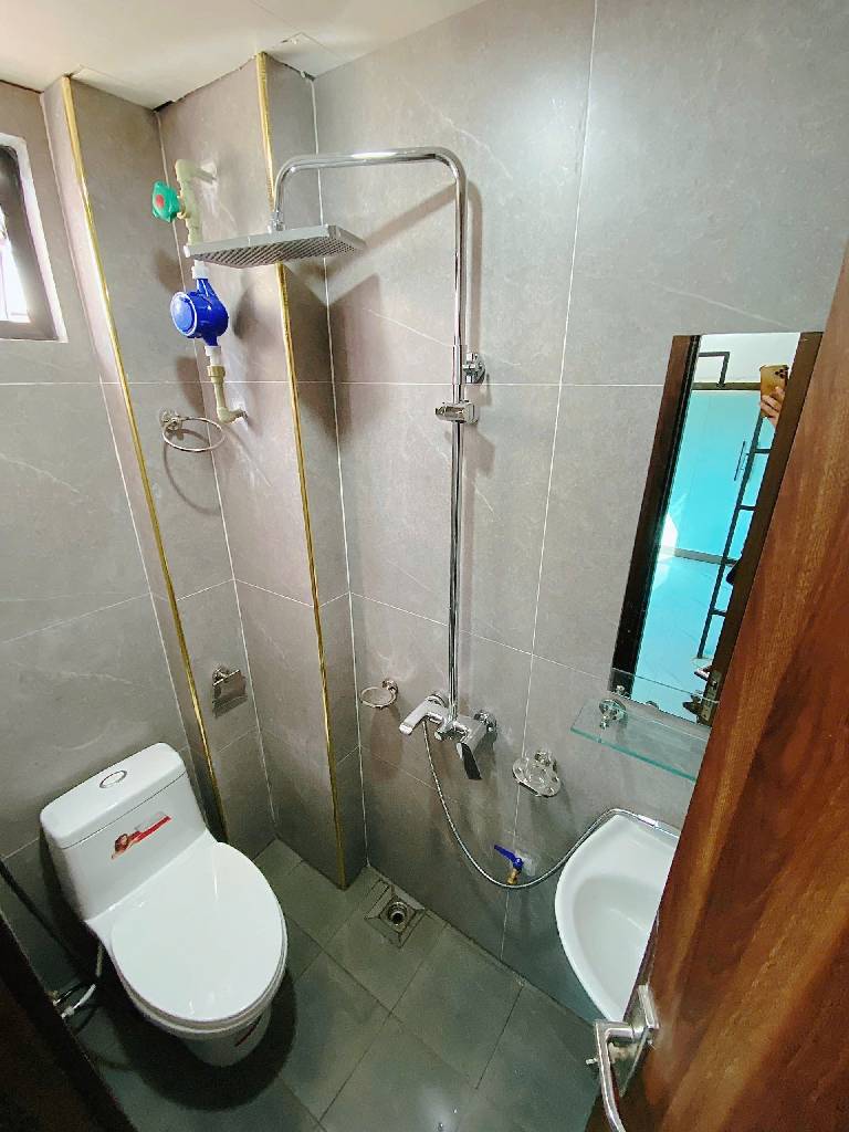 Bán nhà Nguyễn Chính - diện tích 92.2m2 7 tầng - Ô tô tránh - giá 28,5 tỷ