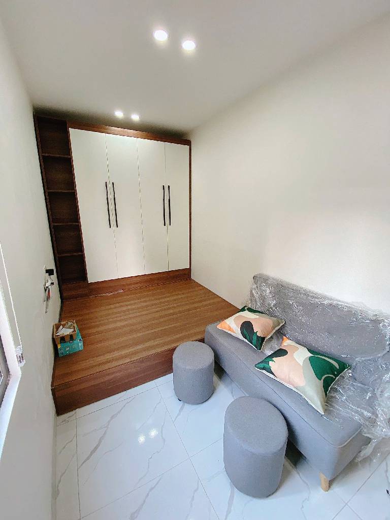 Bán nhà Nguyễn Chính - diện tích 92.2m2 7 tầng - Ô tô tránh - giá 28,5 tỷ