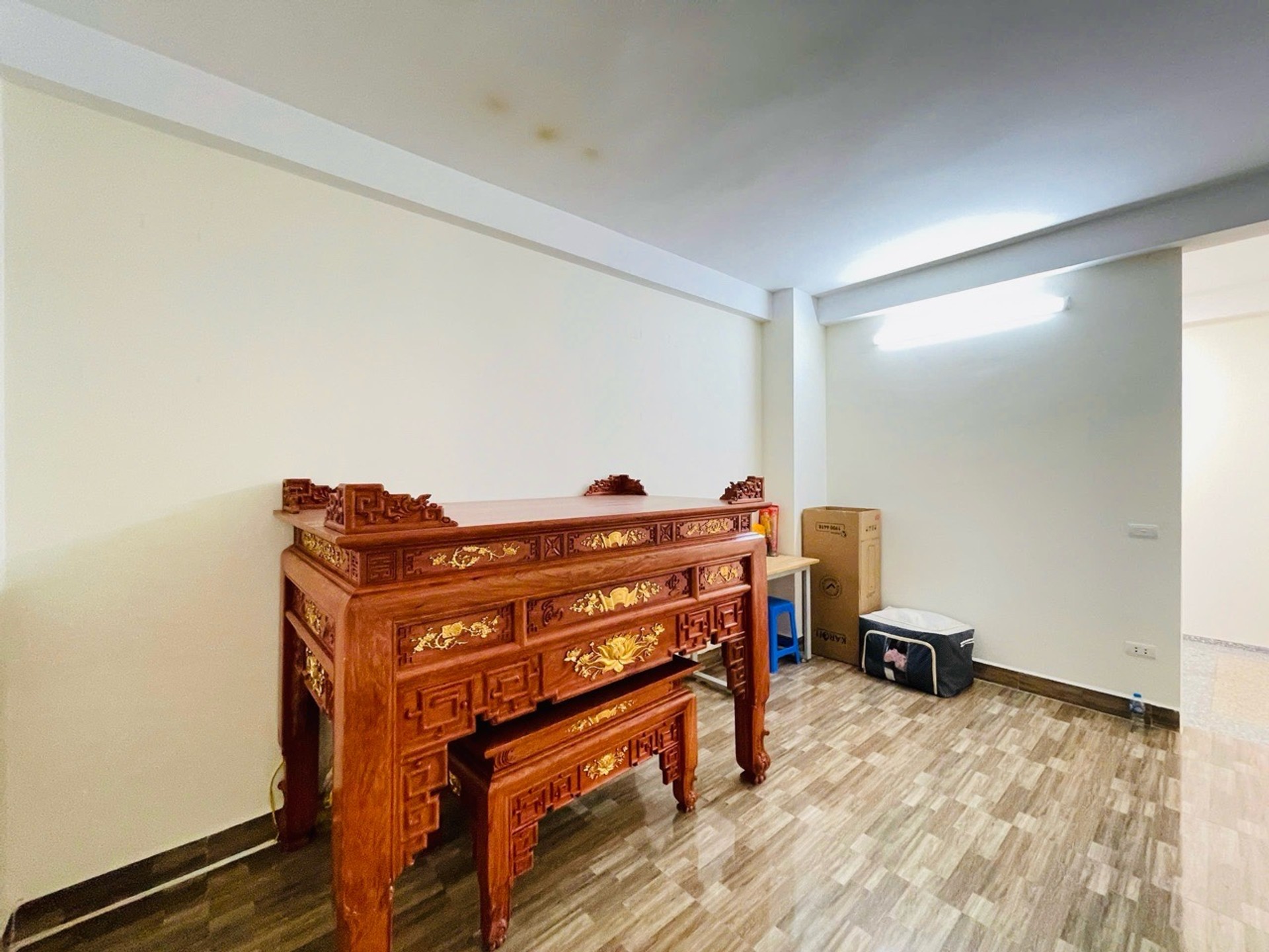 Bán nhà Lĩnh Nam - diện tích 37m2 5 tầng - Nhà mới koong, sổ đẹp phân lô - giá 9,5 tỷ