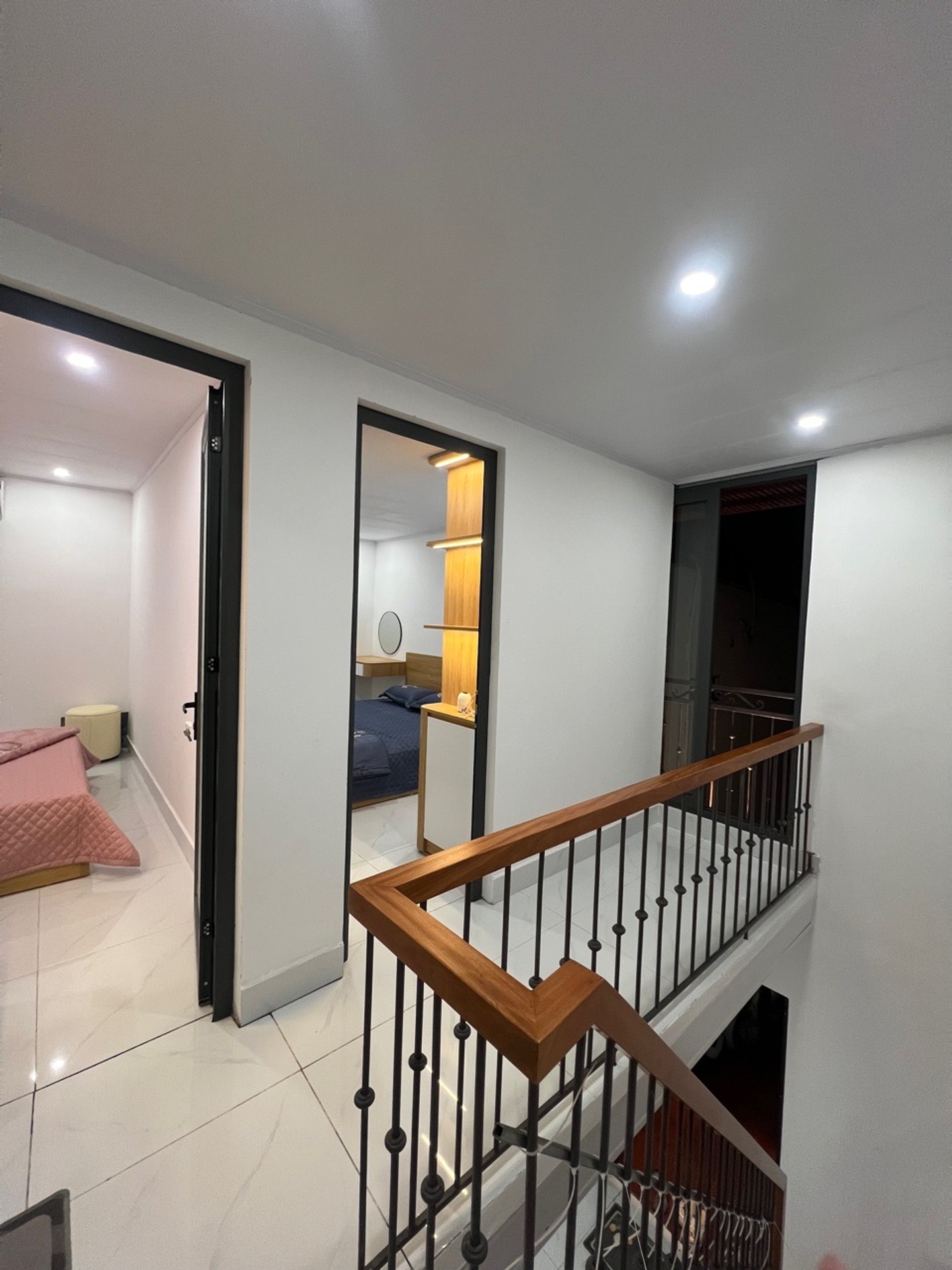 Bán nhà Đông Thiên - diện tích 31m2 2 tầng - Nhà đẹp ở ngay - giá 3,2 tỷ