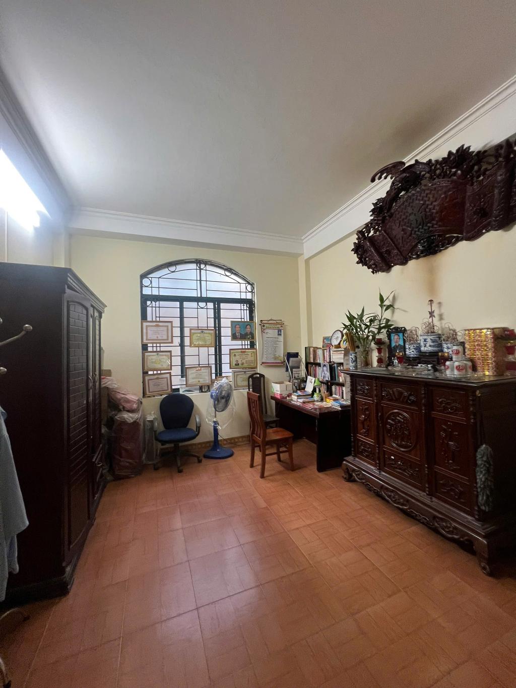 Bán nhà Nguyễn Thị Định - diện tích 97m2 4 tầng - Mặt phố VIP - giá 88 tỷ