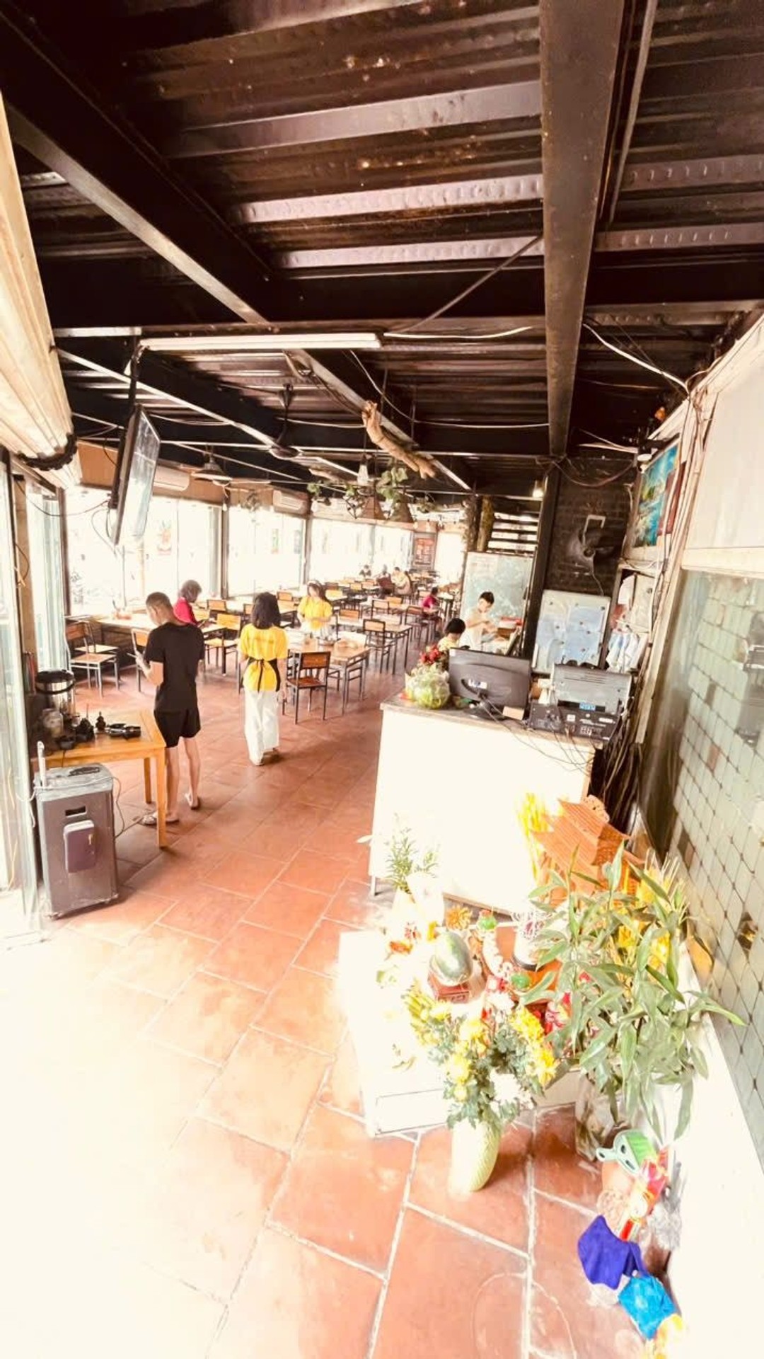 Bán nhà Ngõ 4 ô tô trở lên ( >11m) - diện tích 130m2 2 tầng - Lô góc 3 mặt thoáng - giá 64 tỷ