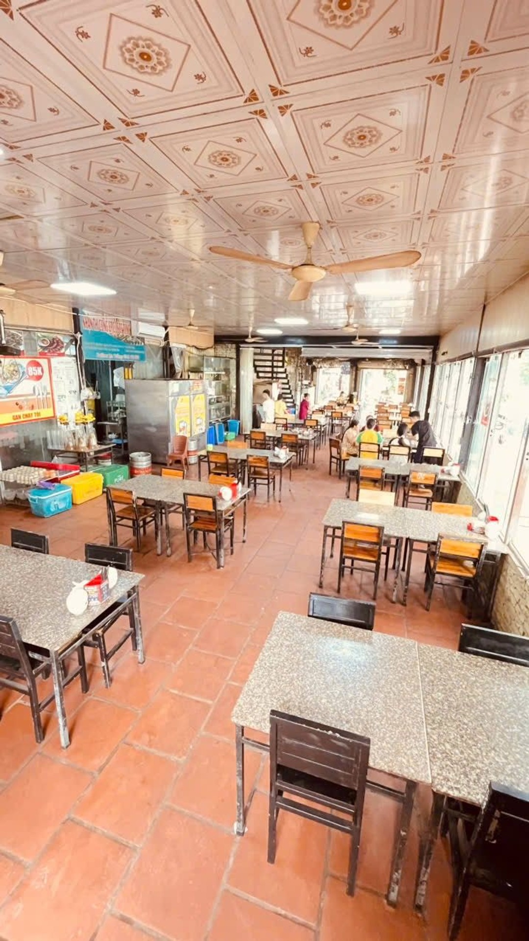 Bán nhà Ngõ 4 ô tô trở lên ( >11m) - diện tích 130m2 2 tầng - Lô góc 3 mặt thoáng - giá 64 tỷ