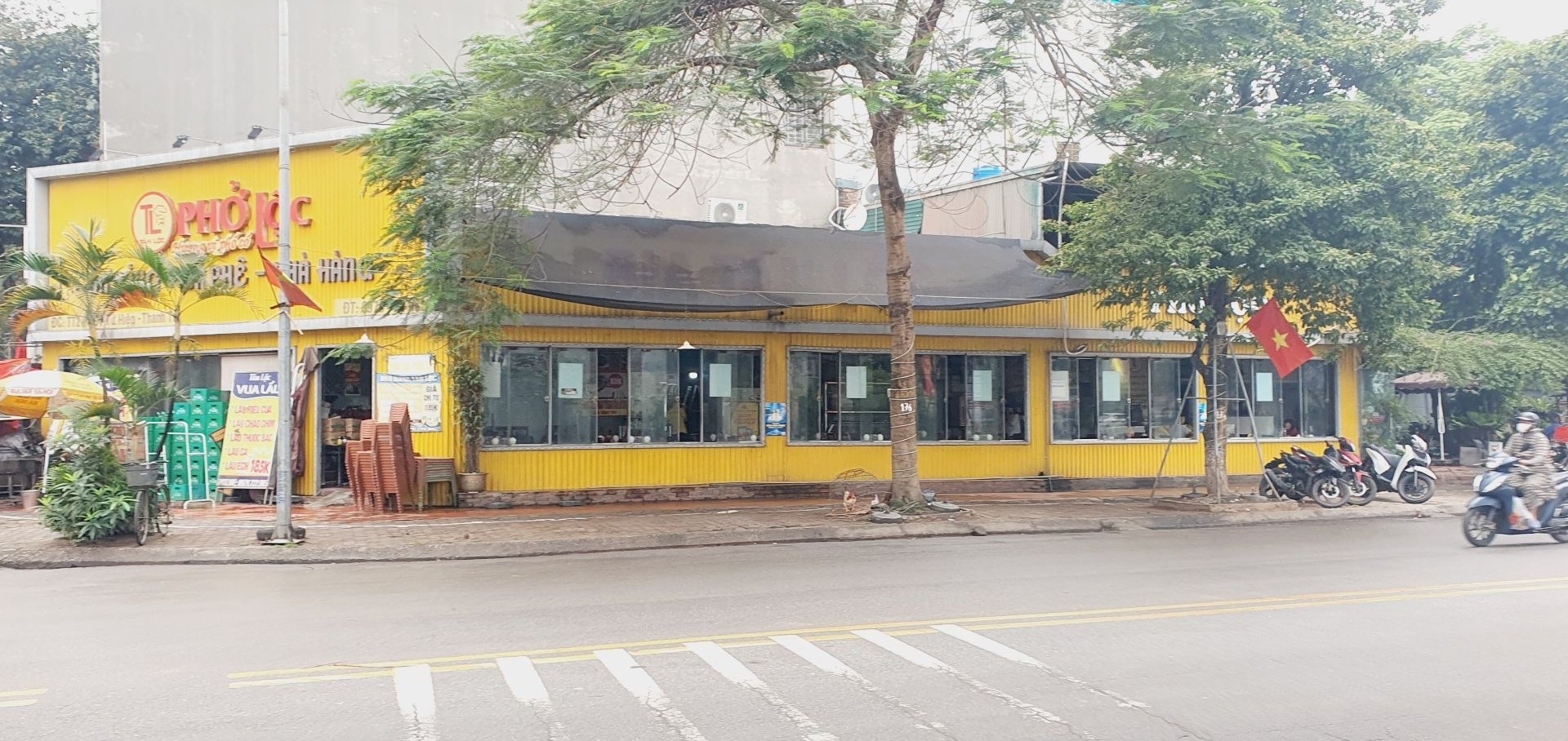 Bán nhà Ngõ 4 ô tô trở lên ( >11m) - diện tích 130m2 2 tầng - Lô góc 3 mặt thoáng - giá 64 tỷ