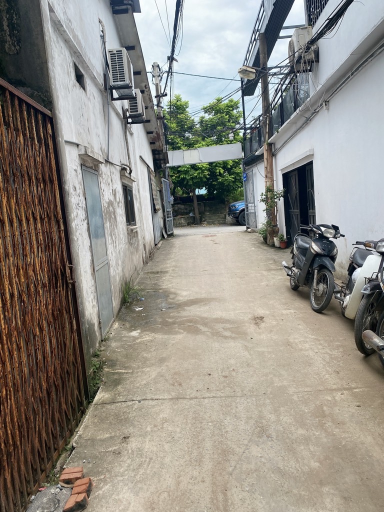 Bán nhà Nguyễn Khoái - diện tích 56m2 5 tầng - ô tô đỗ cửa - giá 5,8 tỷ