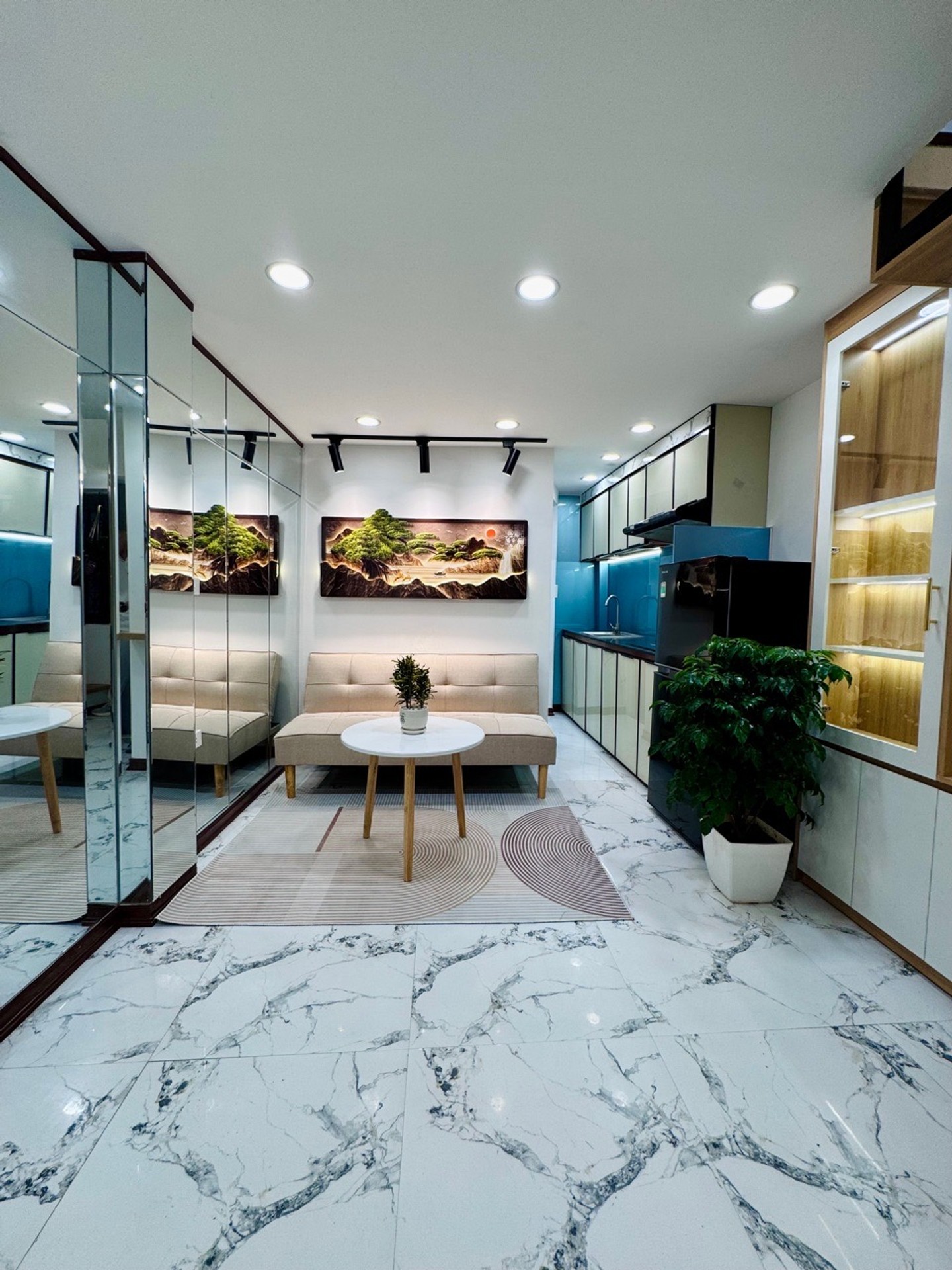 Bán nhà Vũ Hữu - diện tích 17m2 4 tầng - Ngõ thông cực kỳ hiếm - giá 5,2 tỷ