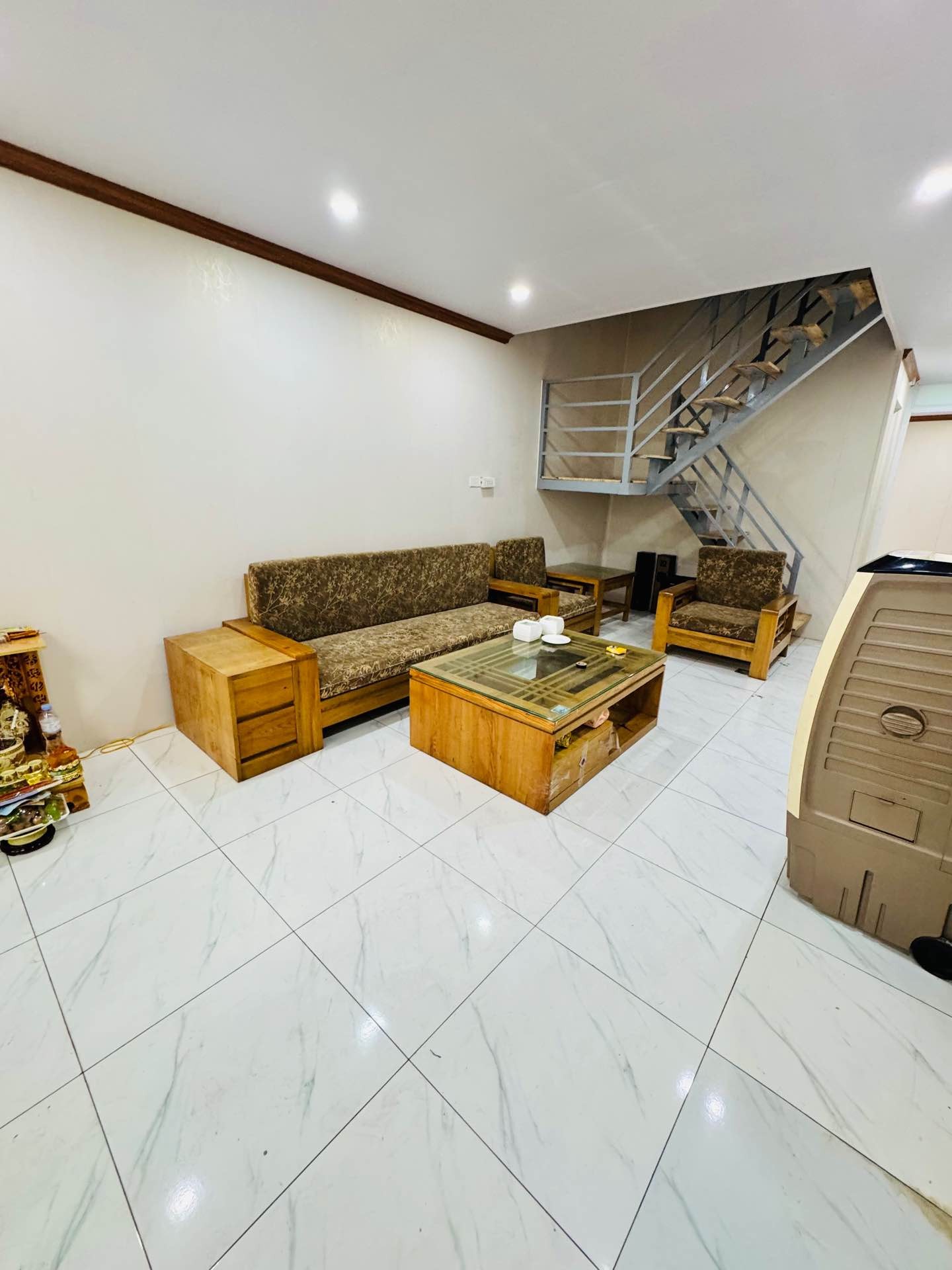 Bán nhà Sở Thượng - diện tích 45m2 2 tầng - lô góc thoáng - giá 2,98 tỷ