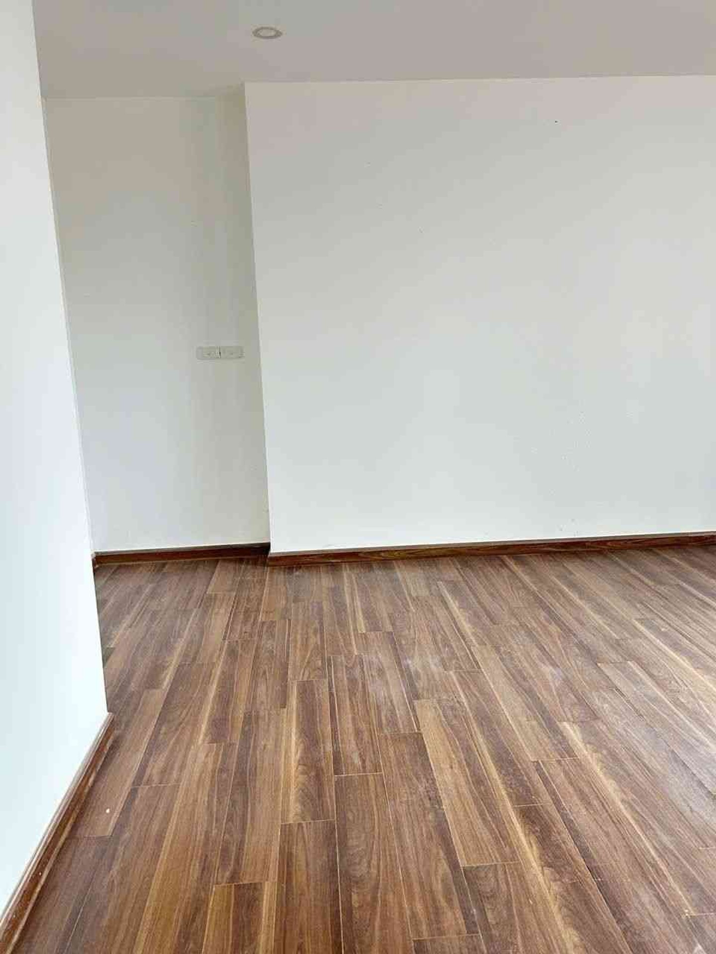 Bán nhà CT2 Đại Kim - diện tích 122m2 1 tầng - Căn hộ lô góc 3 mặt thoáng - giá 7,8 tỷ