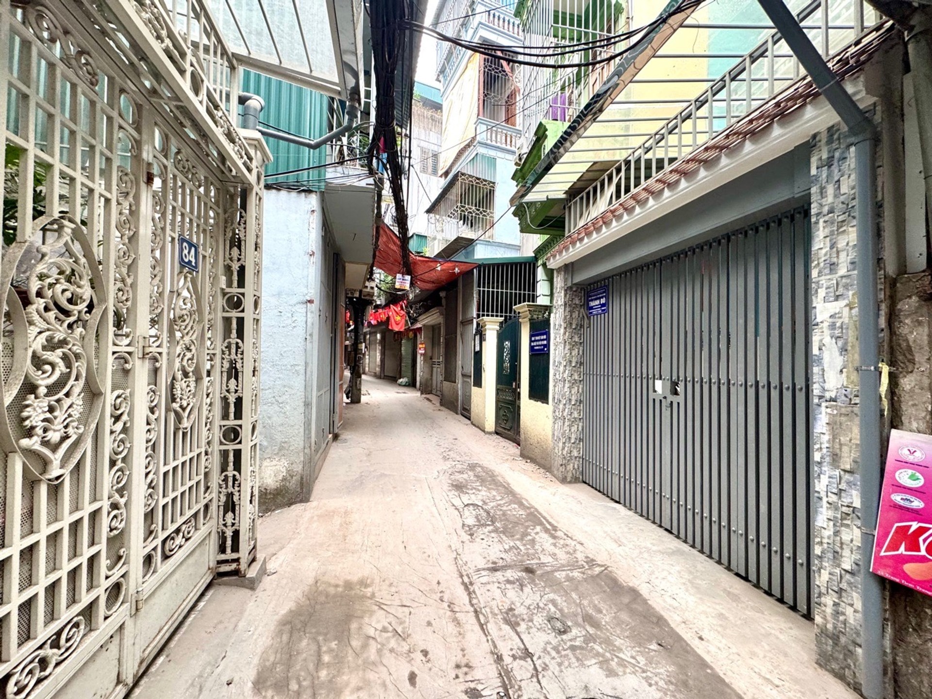 Bán nhà Minh Khai - diện tích 52m2 3 tầng - Ngõ thông thoáng, ba gác chạy vèo vèo - giá 15,5 tỷ