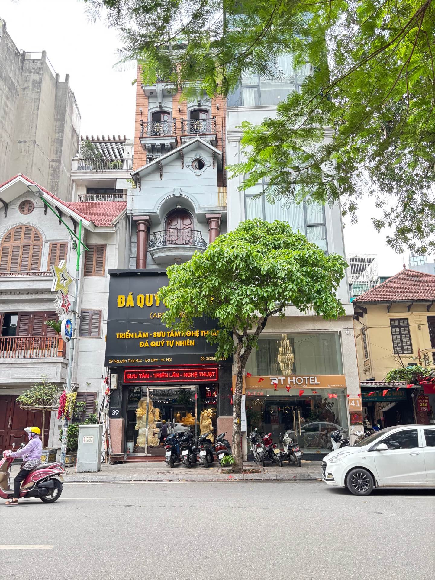 Bán nhà Nguyễn Thái Học - diện tích 105m2 7 tầng - Mặt phố VIP - giá 120 tỷ