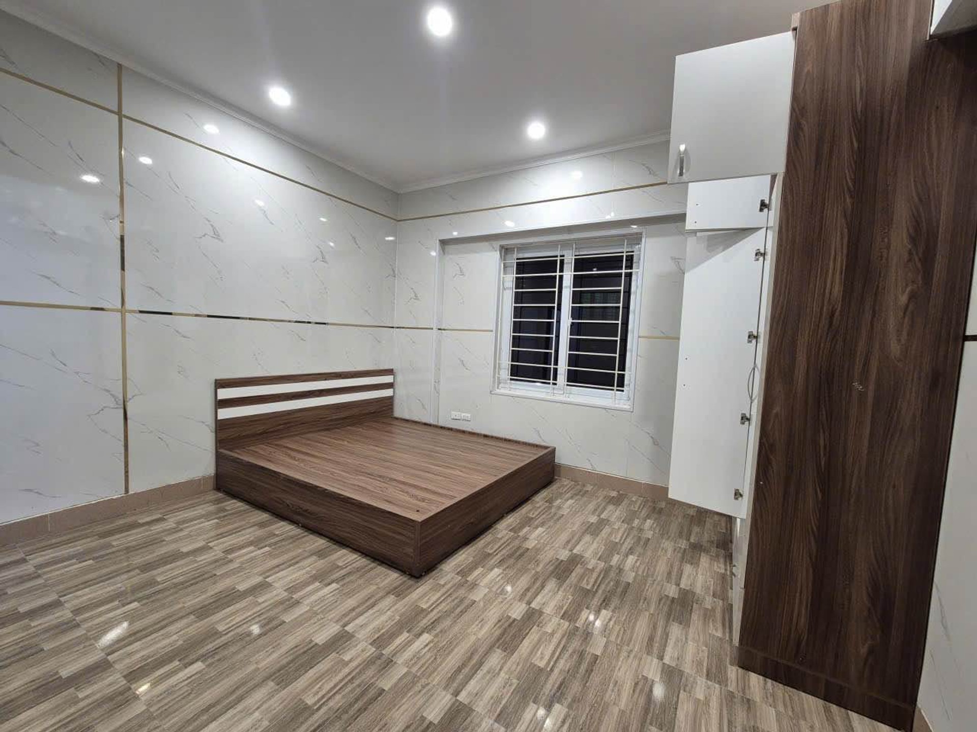 Bán nhà Nghiêm Xuân Yêm - diện tích 82m2 6 tầng - Nhà đẹp hiếm có - giá 6,8 tỷ