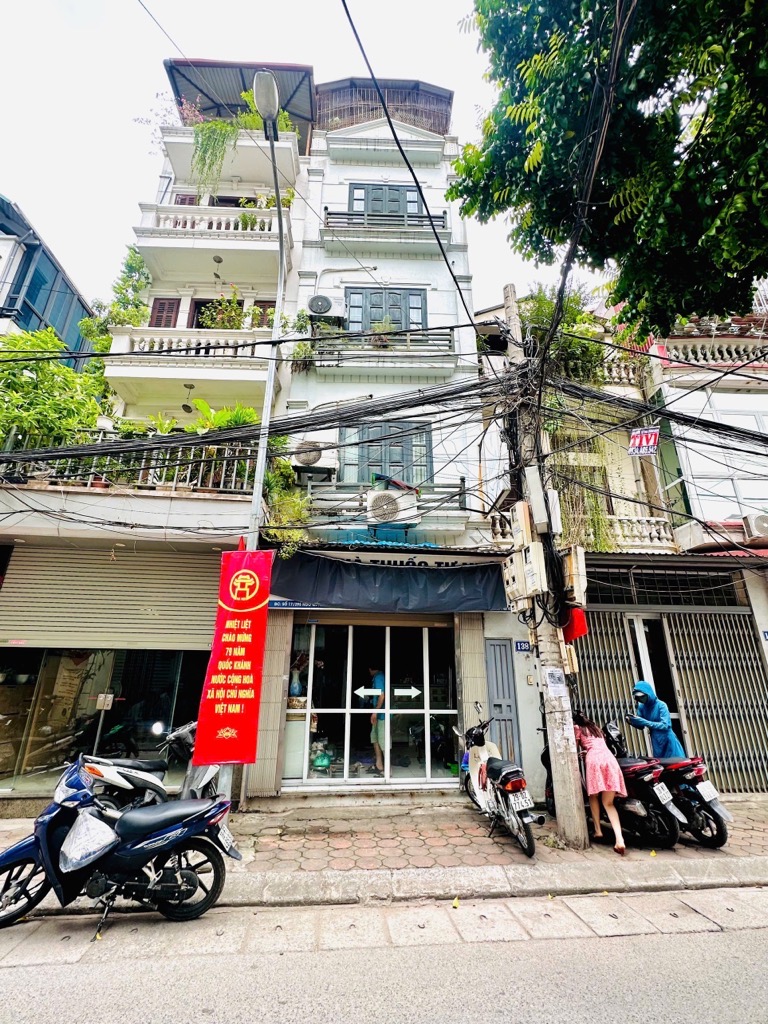 Bán nhà Chùa Quỳnh - diện tích 43m2 5 tầng - Ô TÔ DỪNG ĐỖ VỈA HÈ - giá 23 tỷ