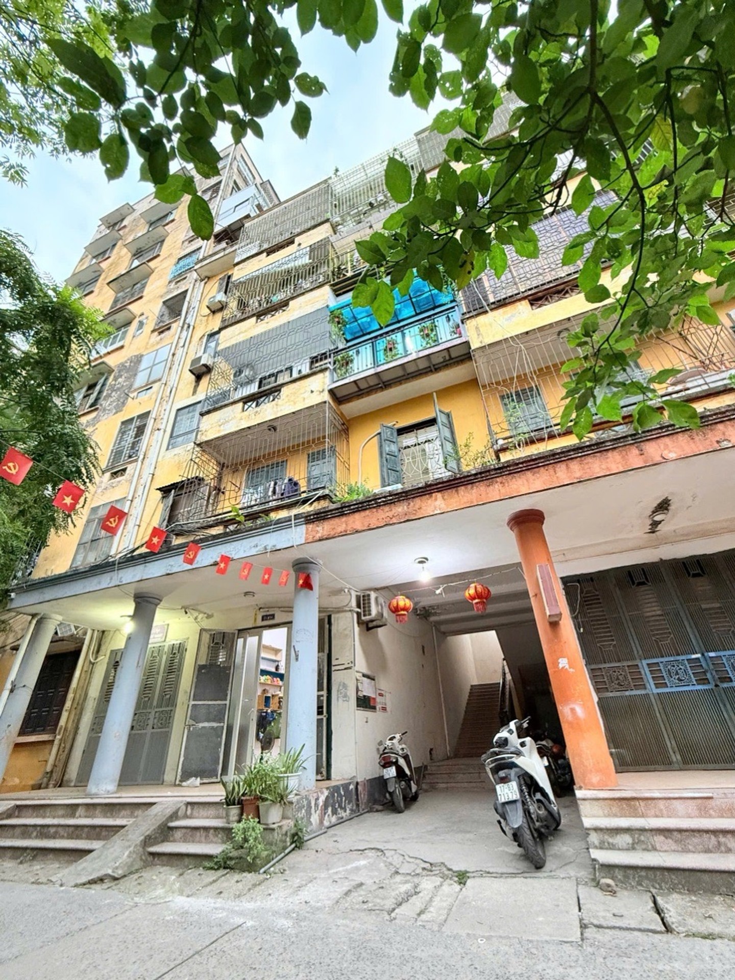 Bán nhà ngõ 67 Phùng Khoang - diện tích 70m2 3 tầng - Căn hộ 3PN - giá 4,39 tỷ