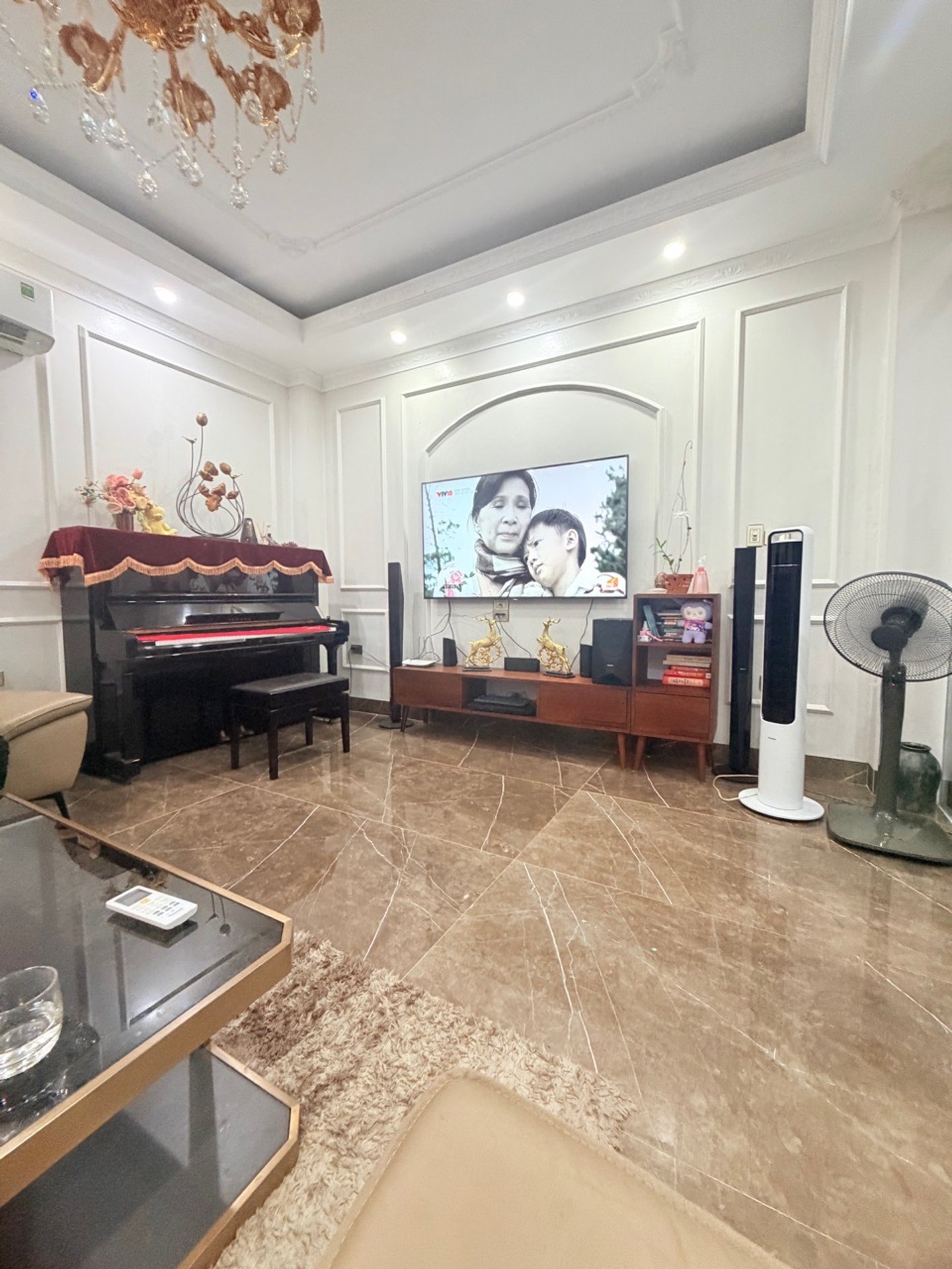 Bán nhà Ô DV06 - diện tích 60m2 5 tầng - Đường xe tải tránh, ô tô vào nhà - giá 23,6 tỷ