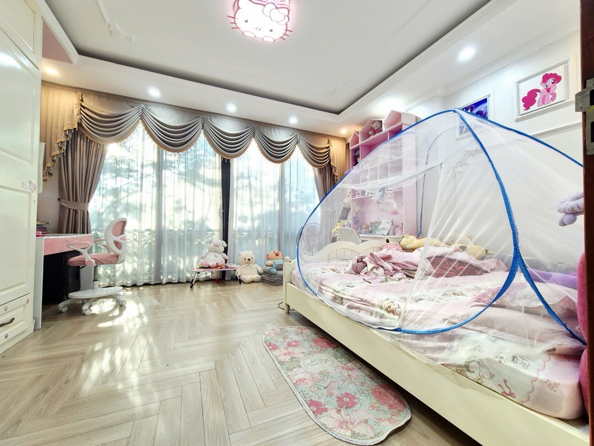 Bán nhà Ô DV06 - diện tích 60m2 5 tầng - Đường xe tải tránh, ô tô vào nhà - giá 23,6 tỷ